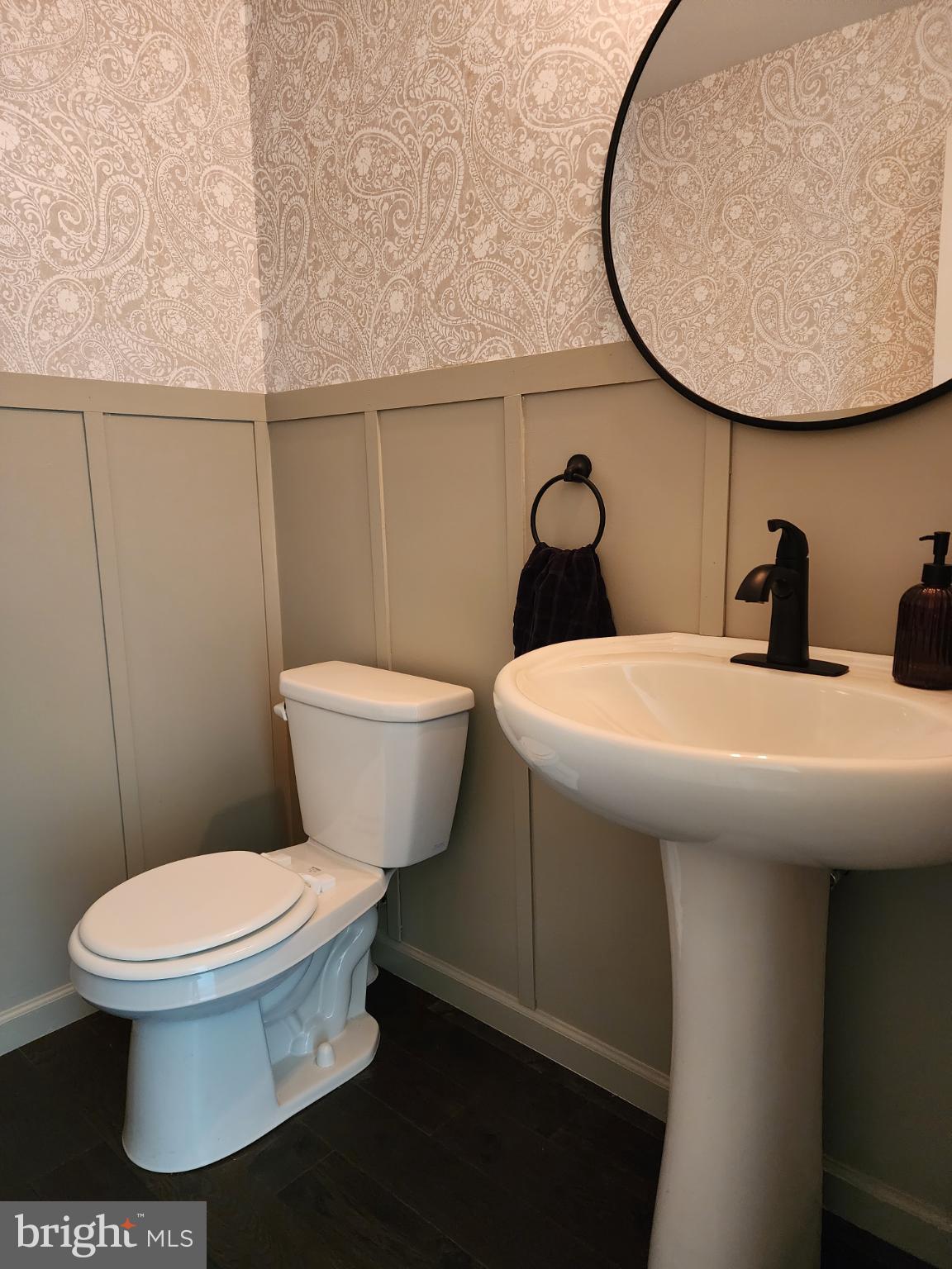 PINE VIEW ESTATES - Residential