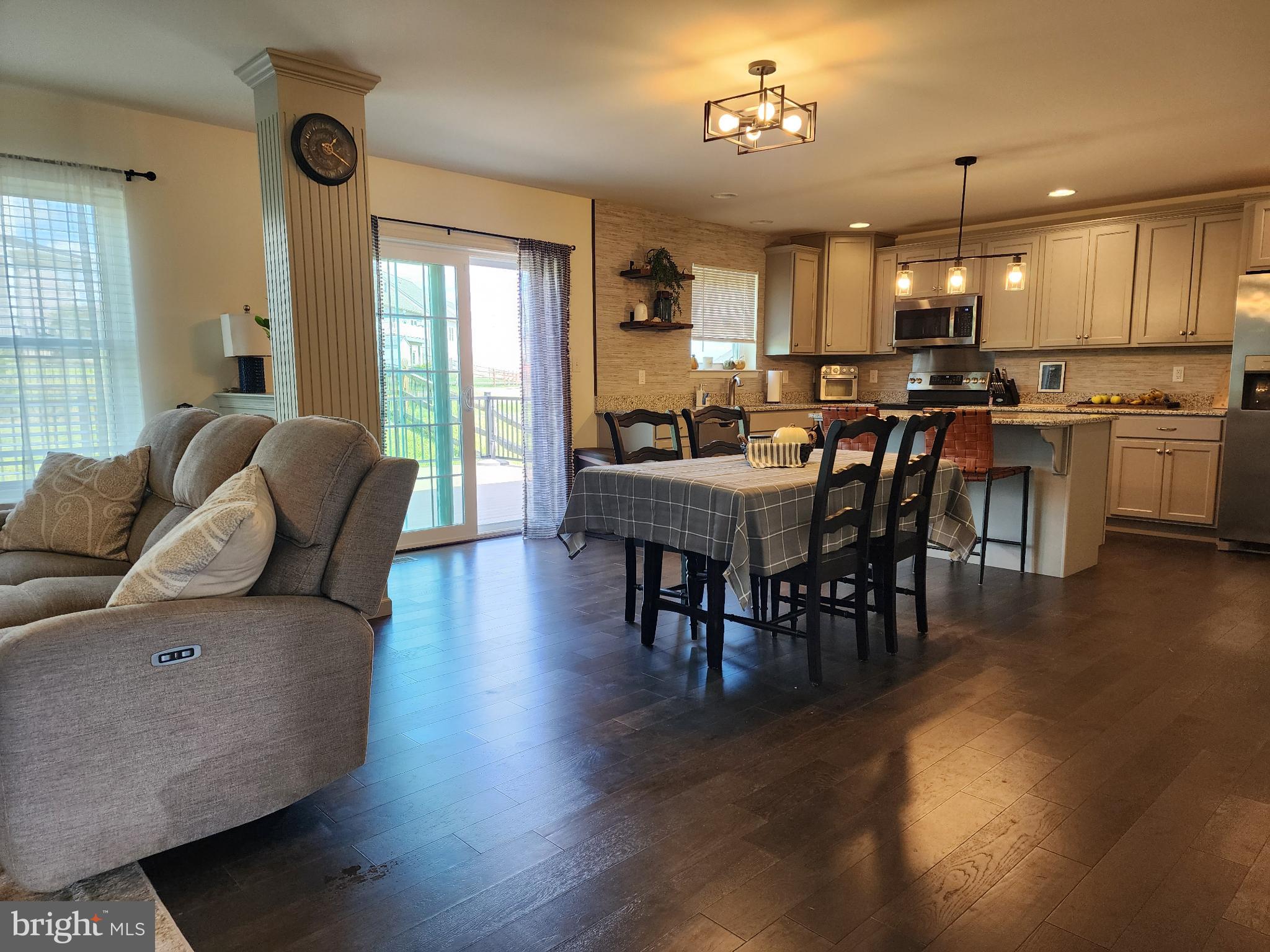 PINE VIEW ESTATES - Residential