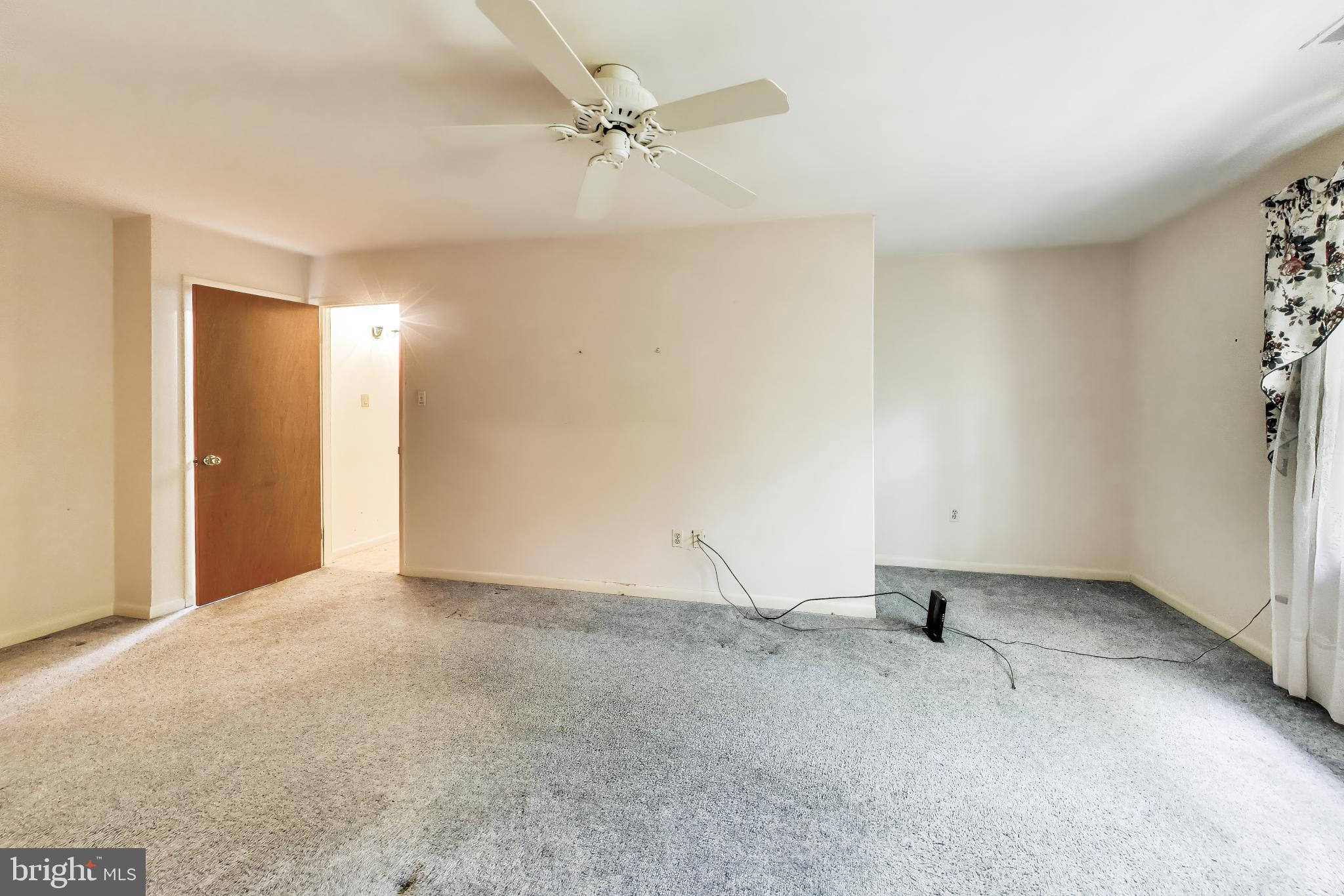 CROOM ACRES - Residential