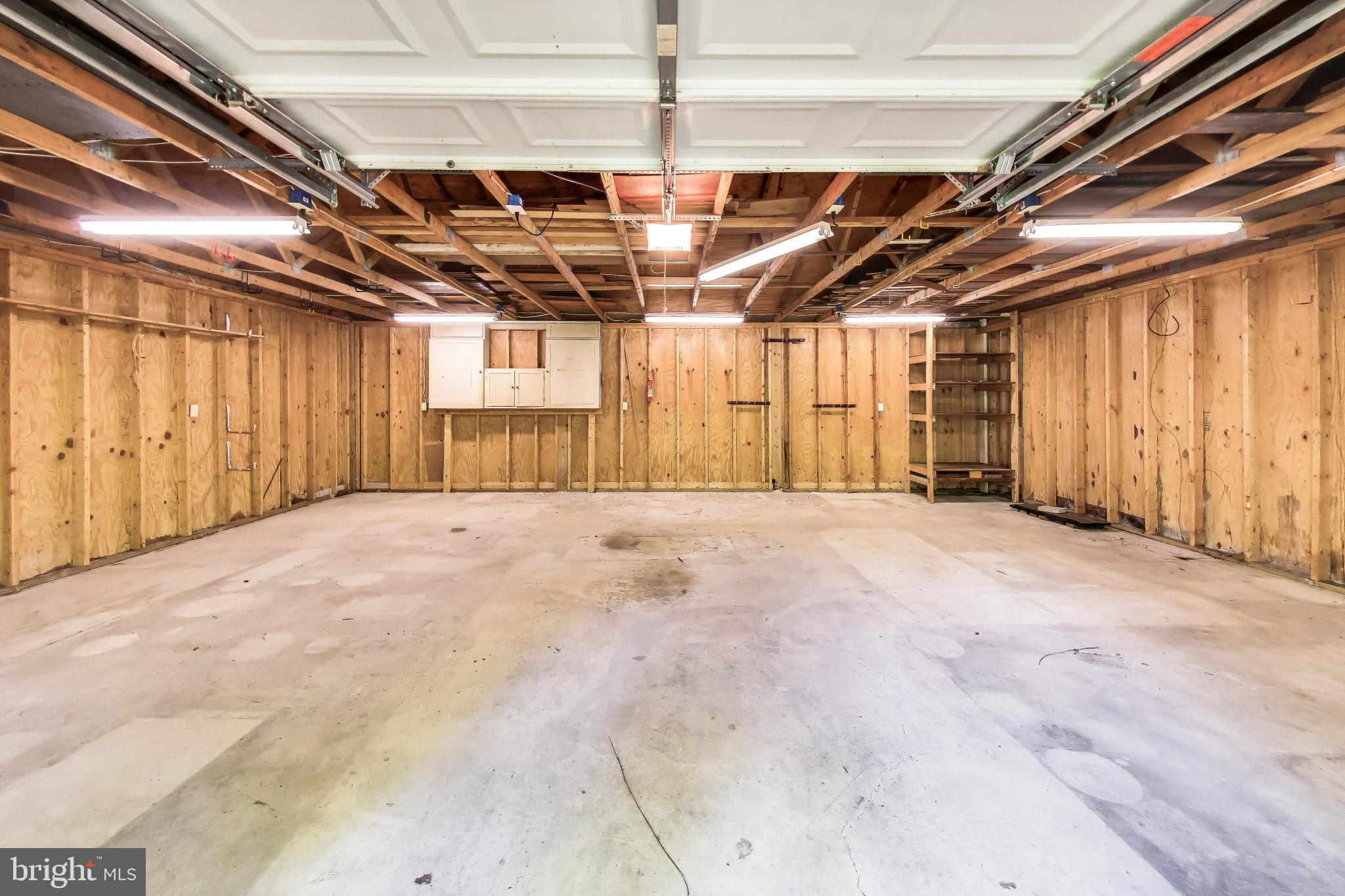 CROOM ACRES - Residential