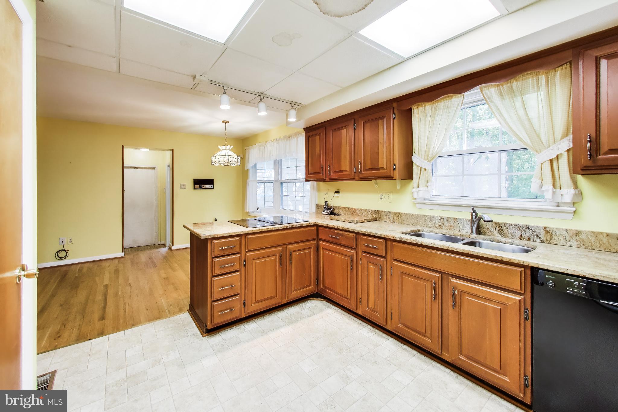 CROOM ACRES - Residential