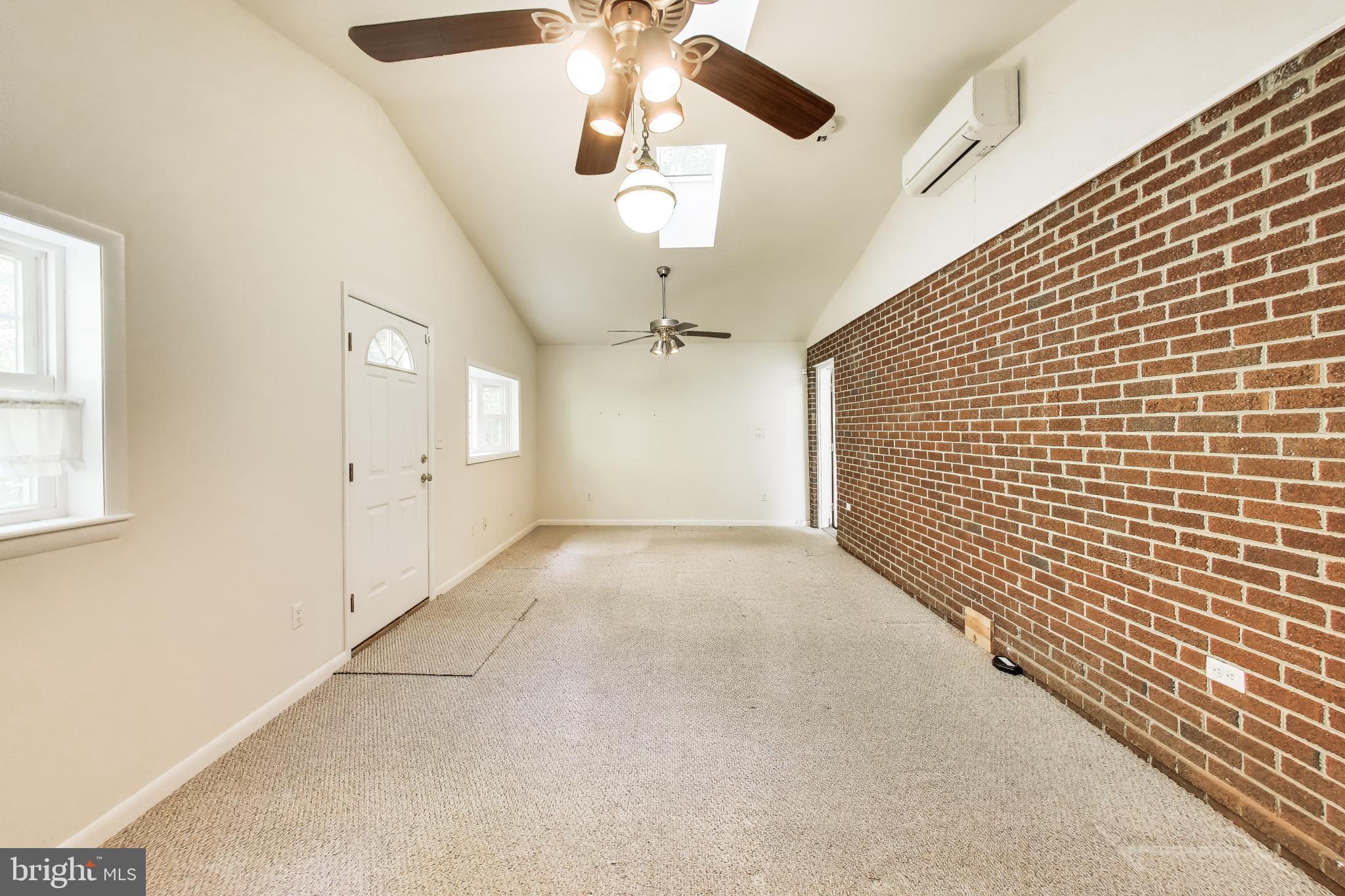 CROOM ACRES - Residential