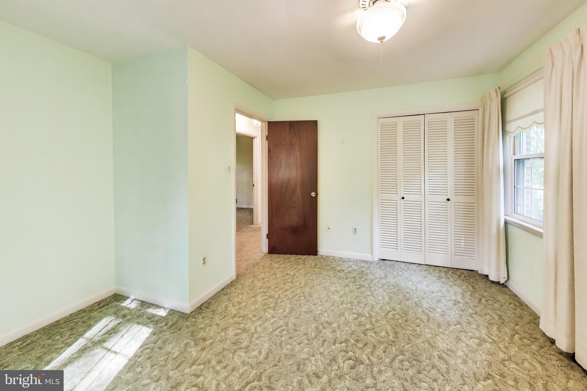 CROOM ACRES - Residential