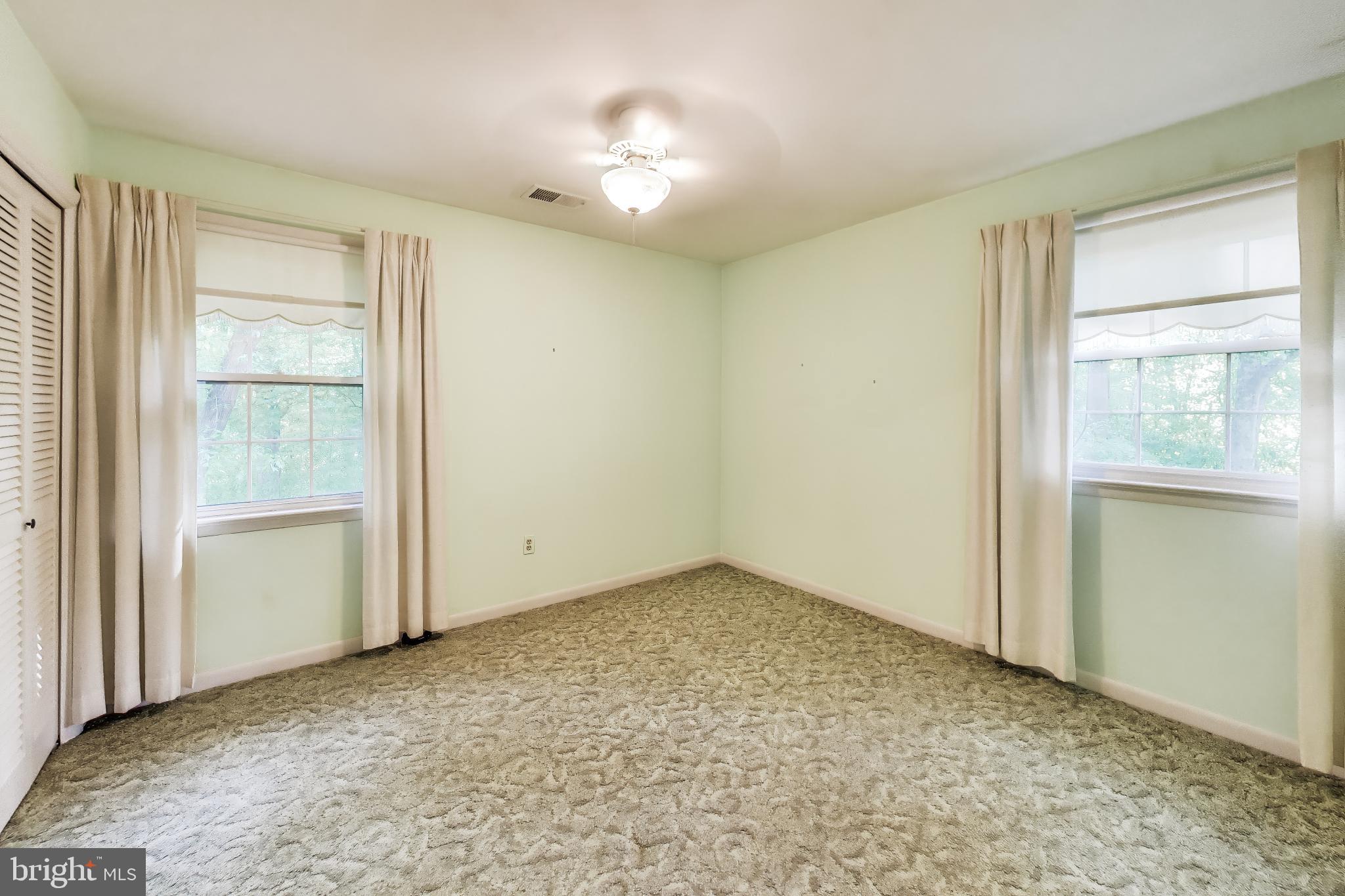 CROOM ACRES - Residential