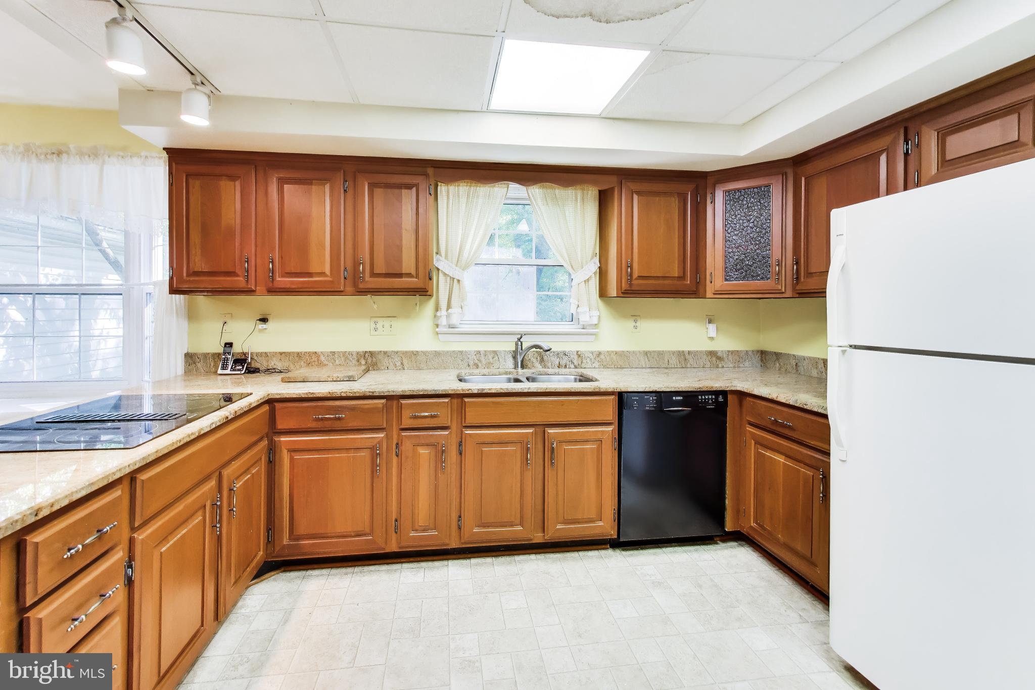 CROOM ACRES - Residential