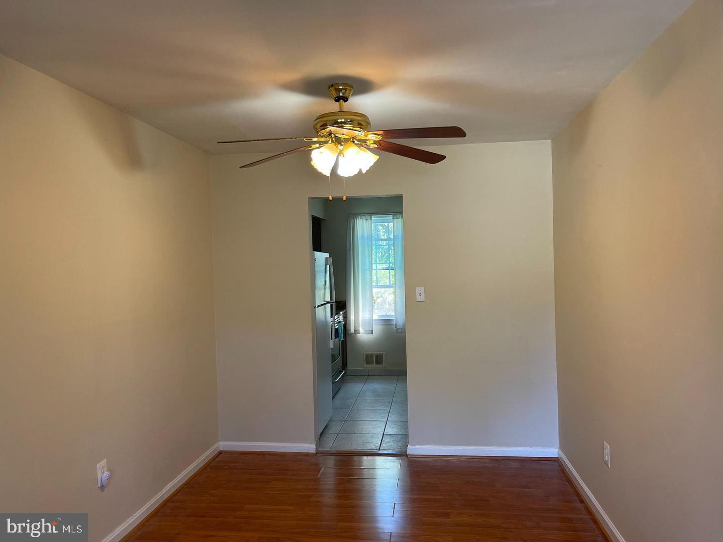 SHADY GROVE VILLAGE - Residential