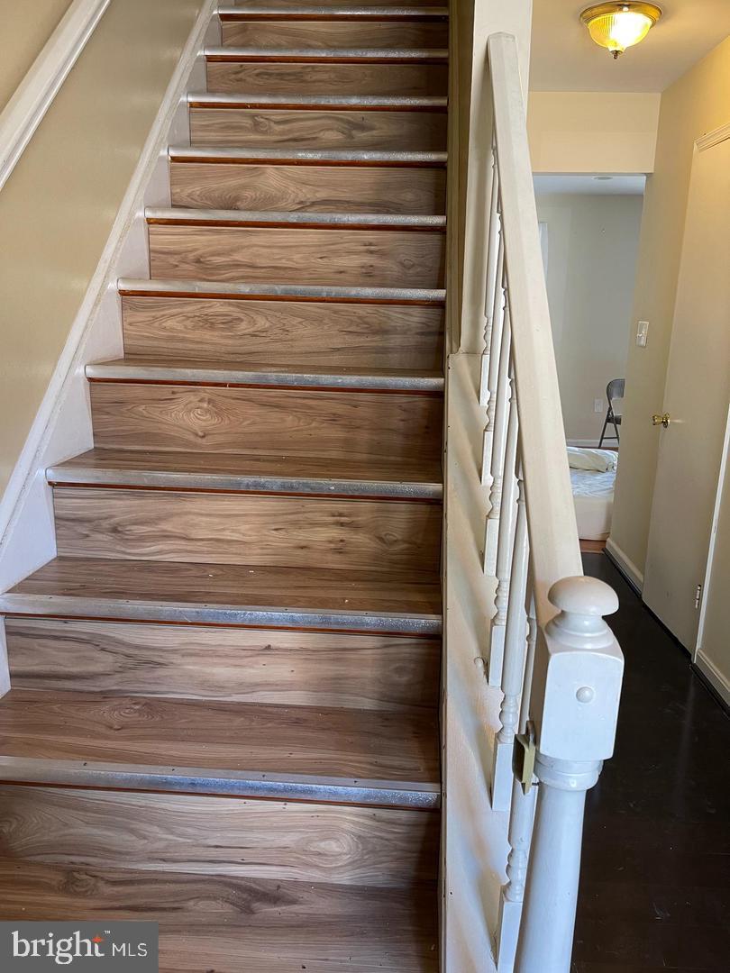 SHADY GROVE VILLAGE - Residential