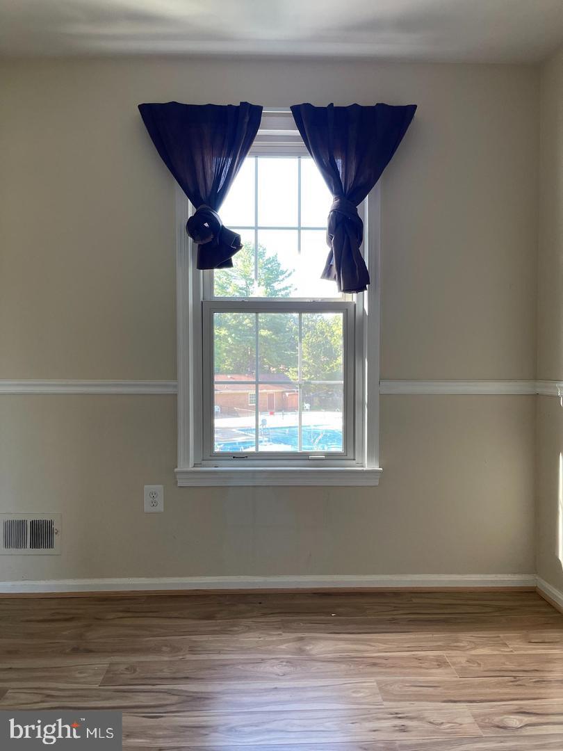 SHADY GROVE VILLAGE - Residential