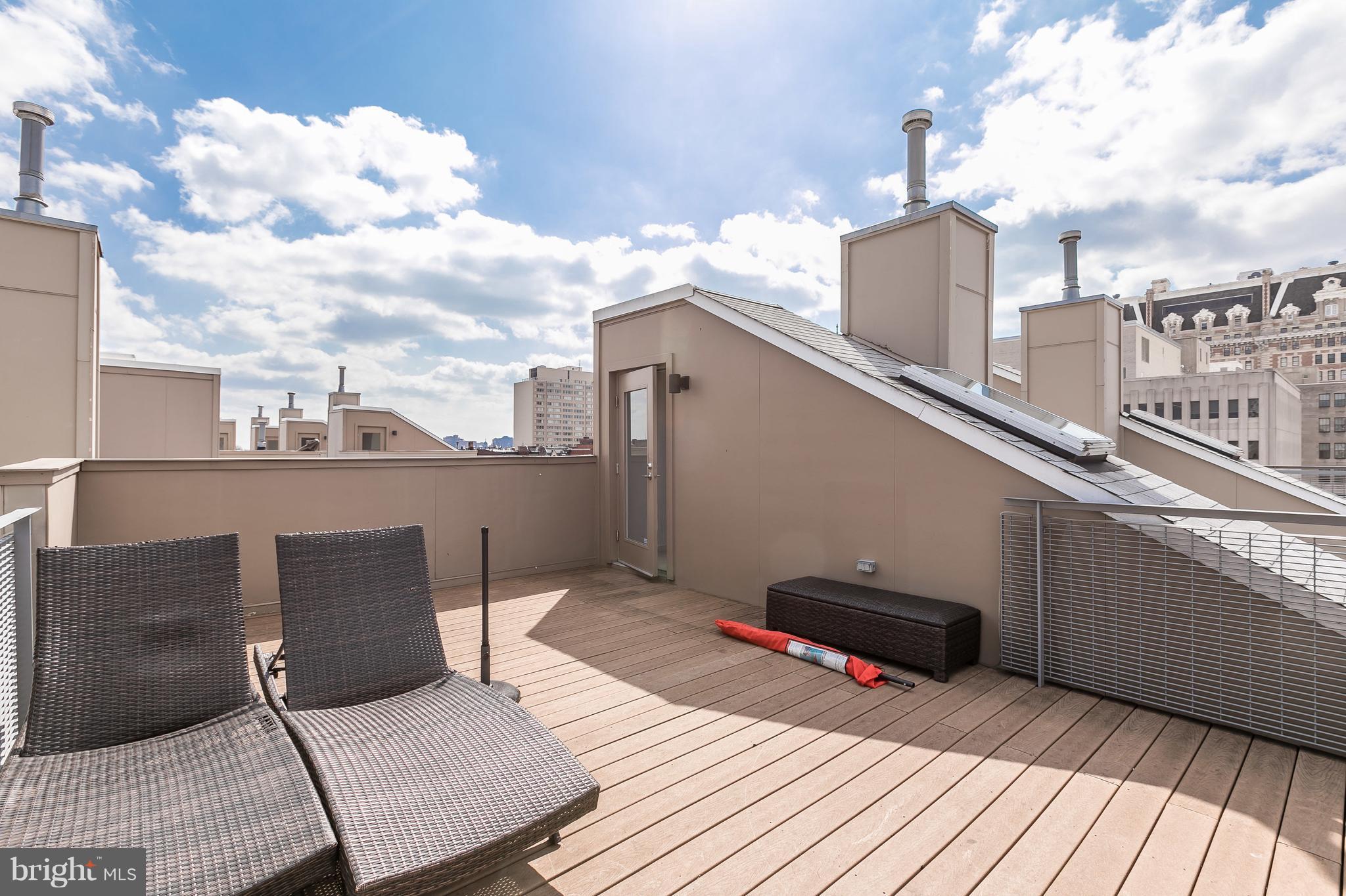 MOUNT VERNON PLACE HISTORIC DISTRICT - Residential Lease