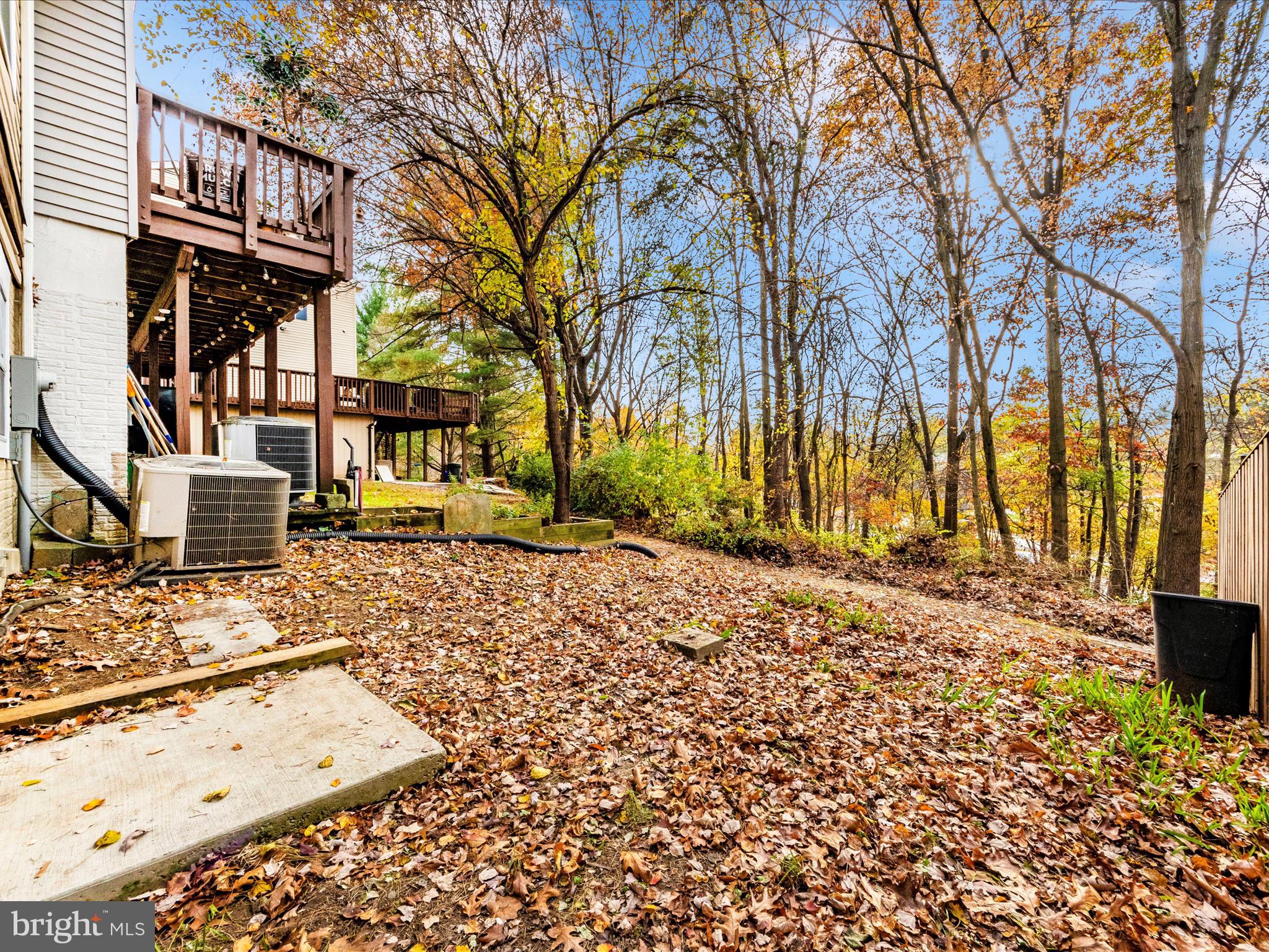 WOODLAND HILLS - Residential