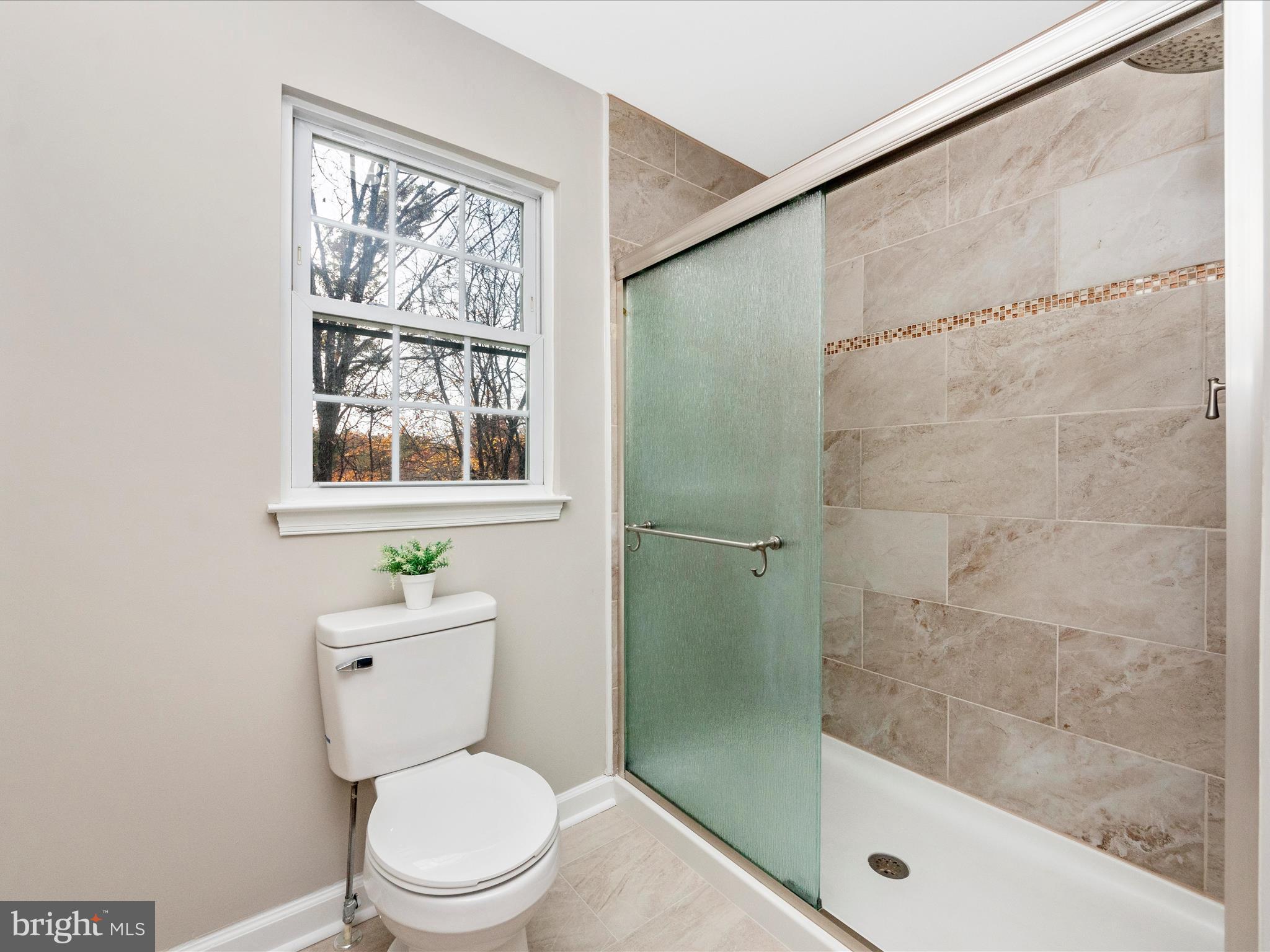 WOODLAND HILLS - Residential