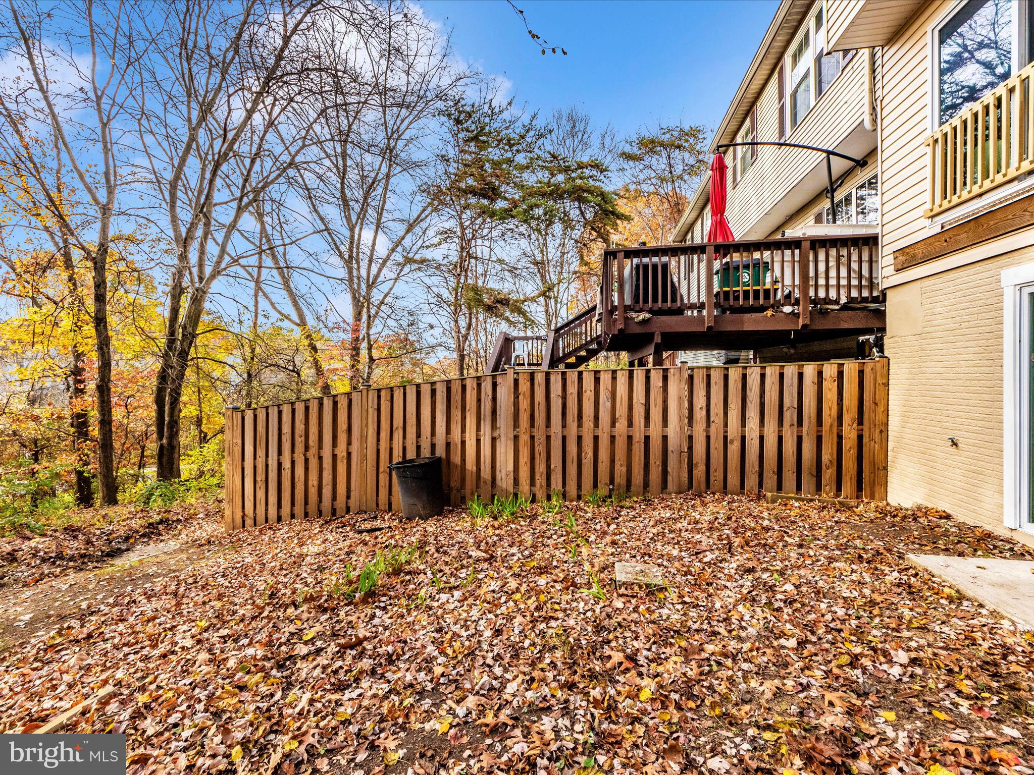 WOODLAND HILLS - Residential