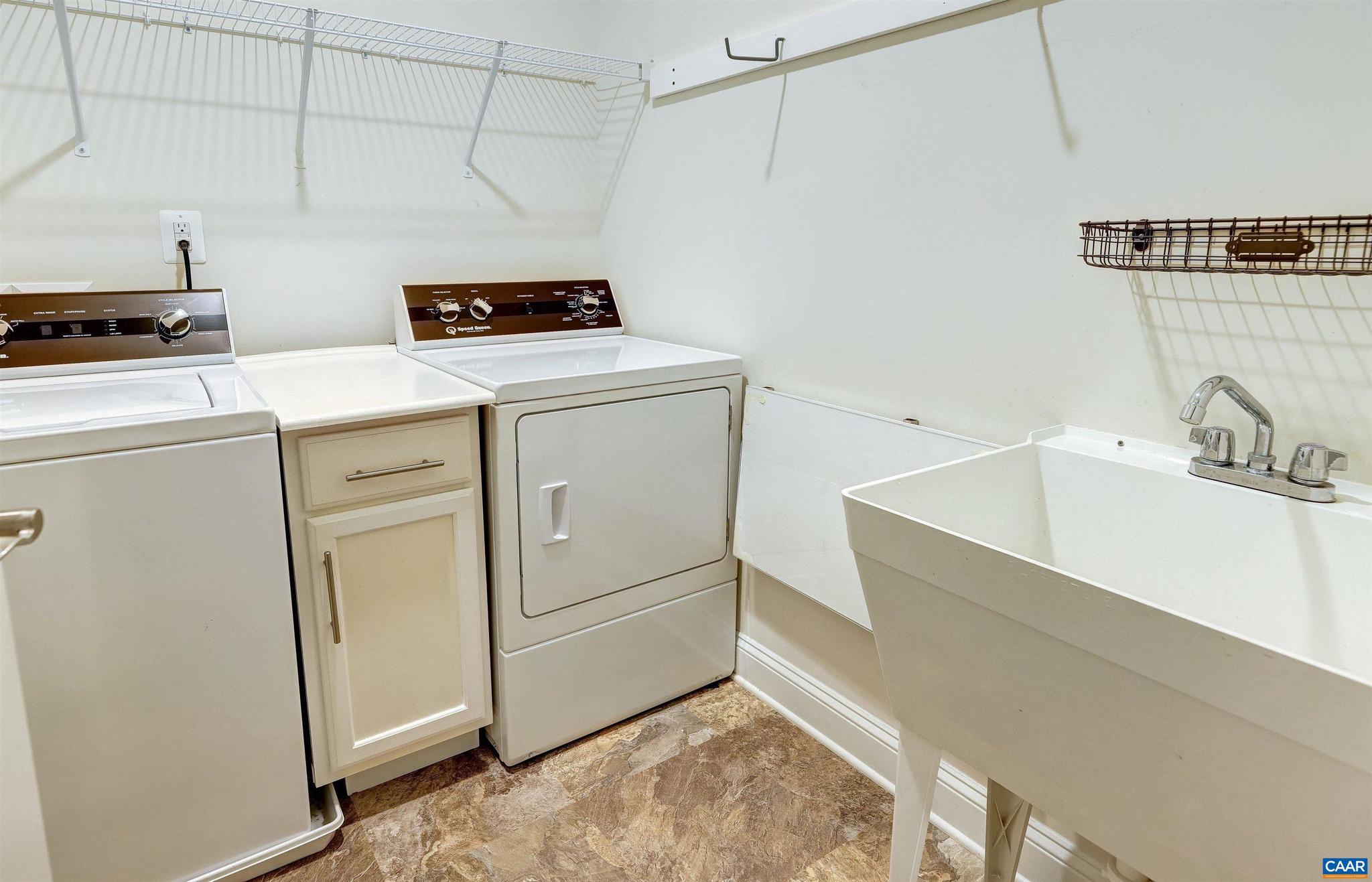 SPRING CREEK - Residential