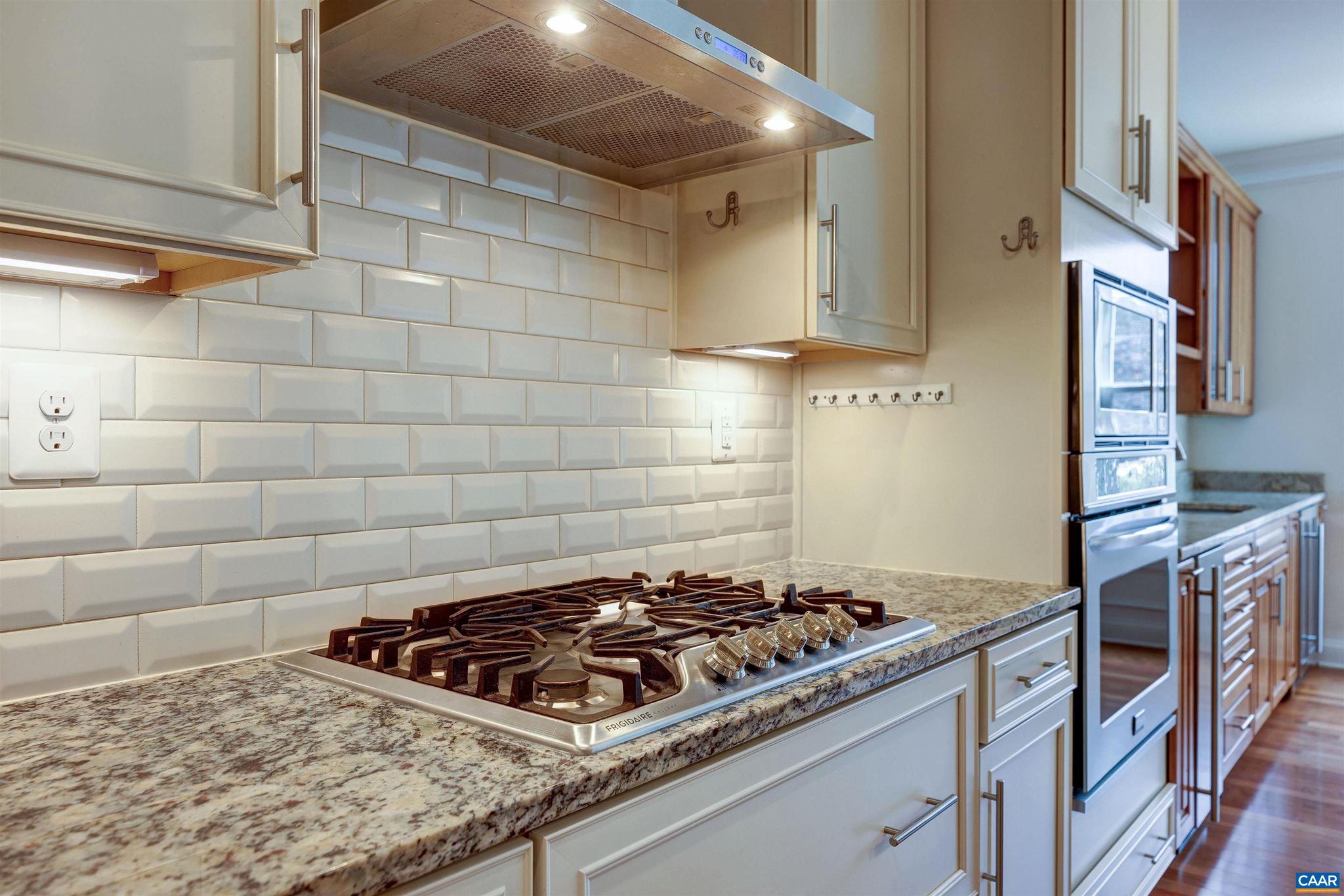 SPRING CREEK - Residential