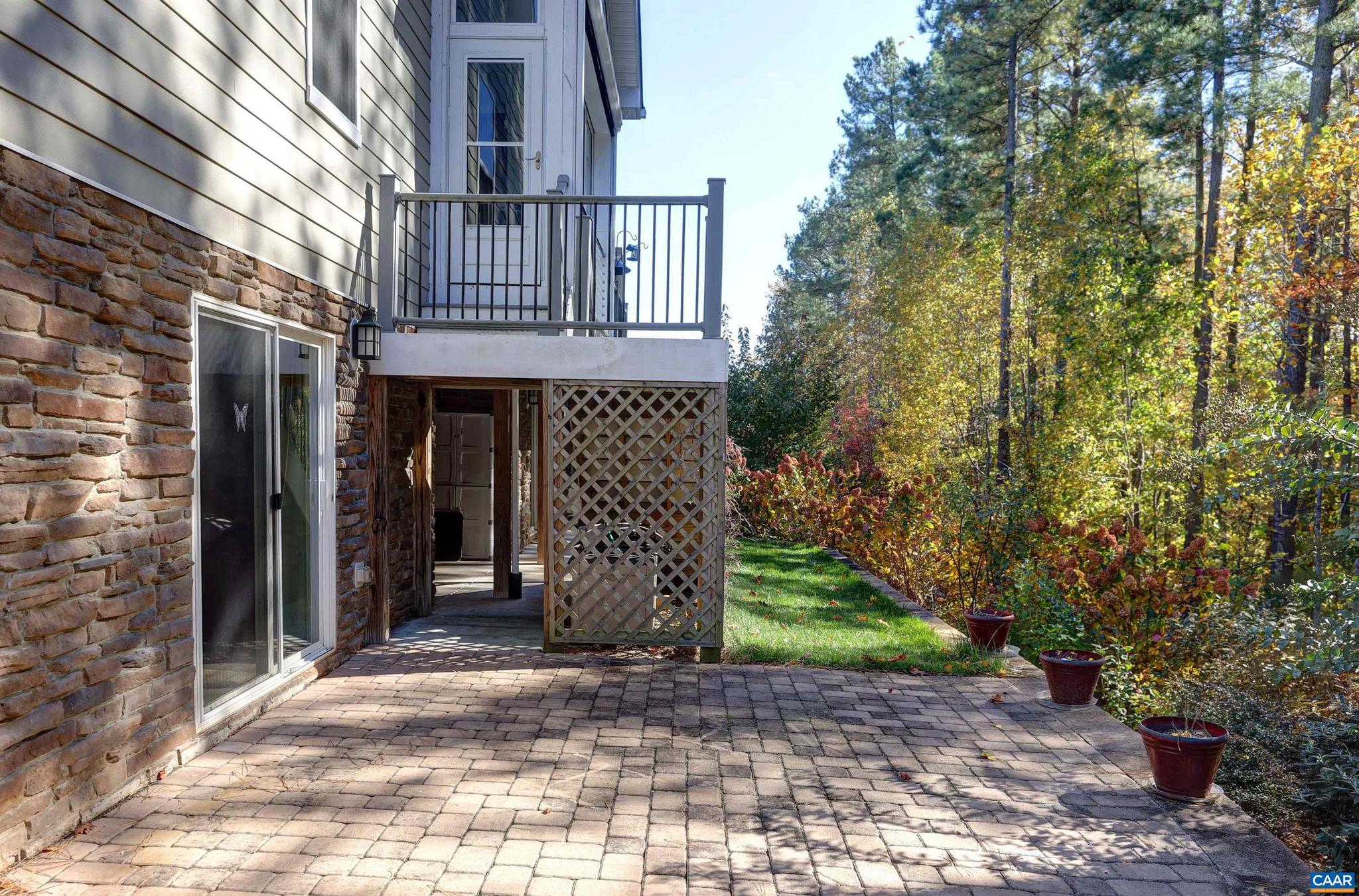 SPRING CREEK - Residential