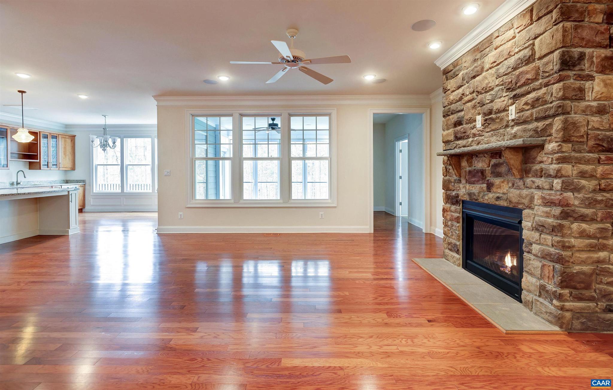 SPRING CREEK - Residential