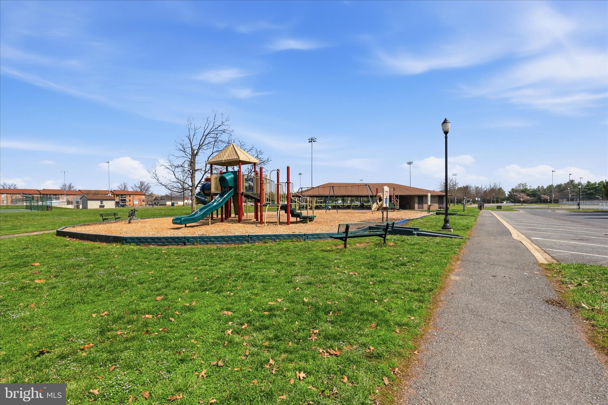 WILLOW BEND - Residential