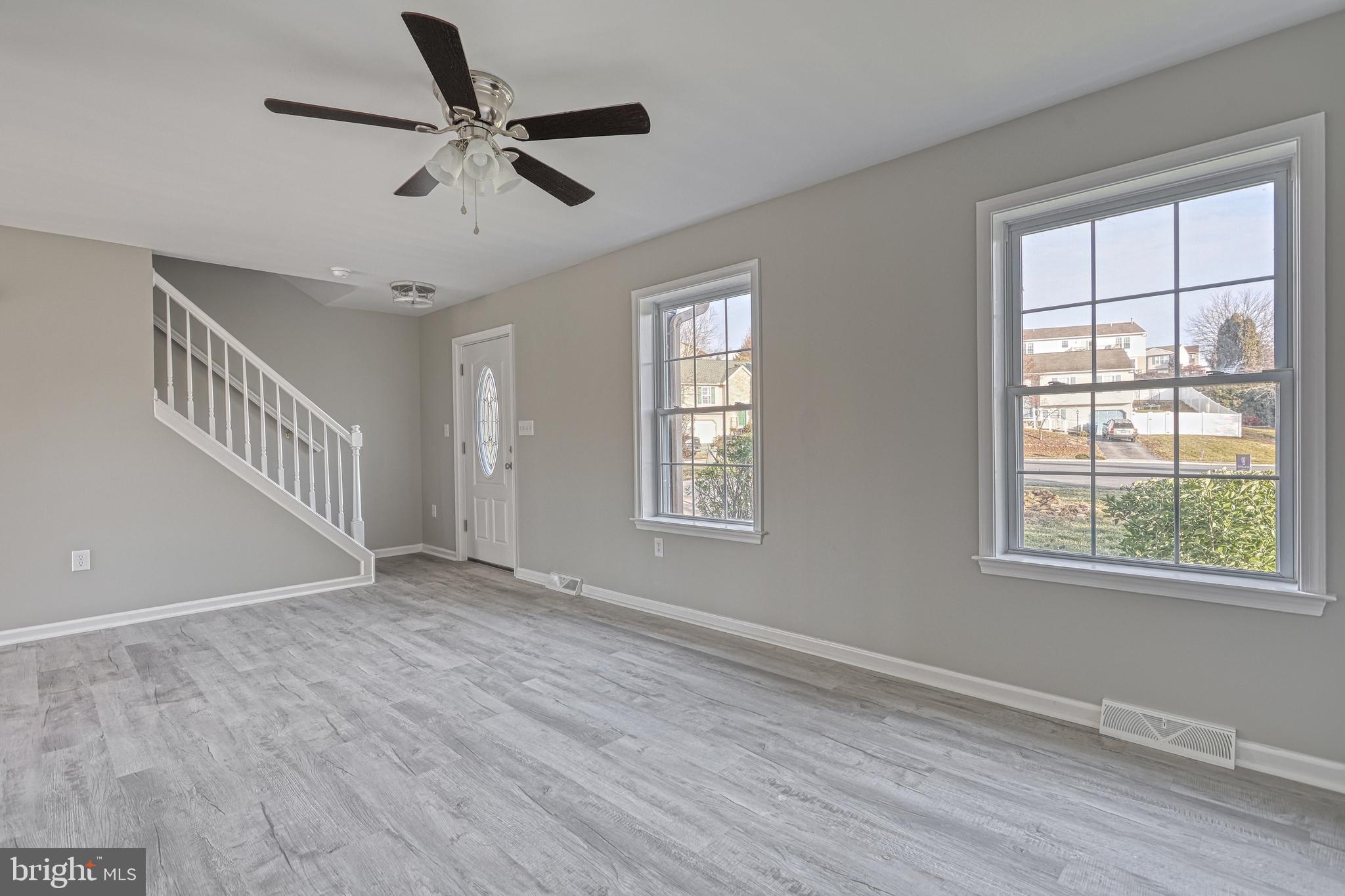 ASBURY POINTE - Residential