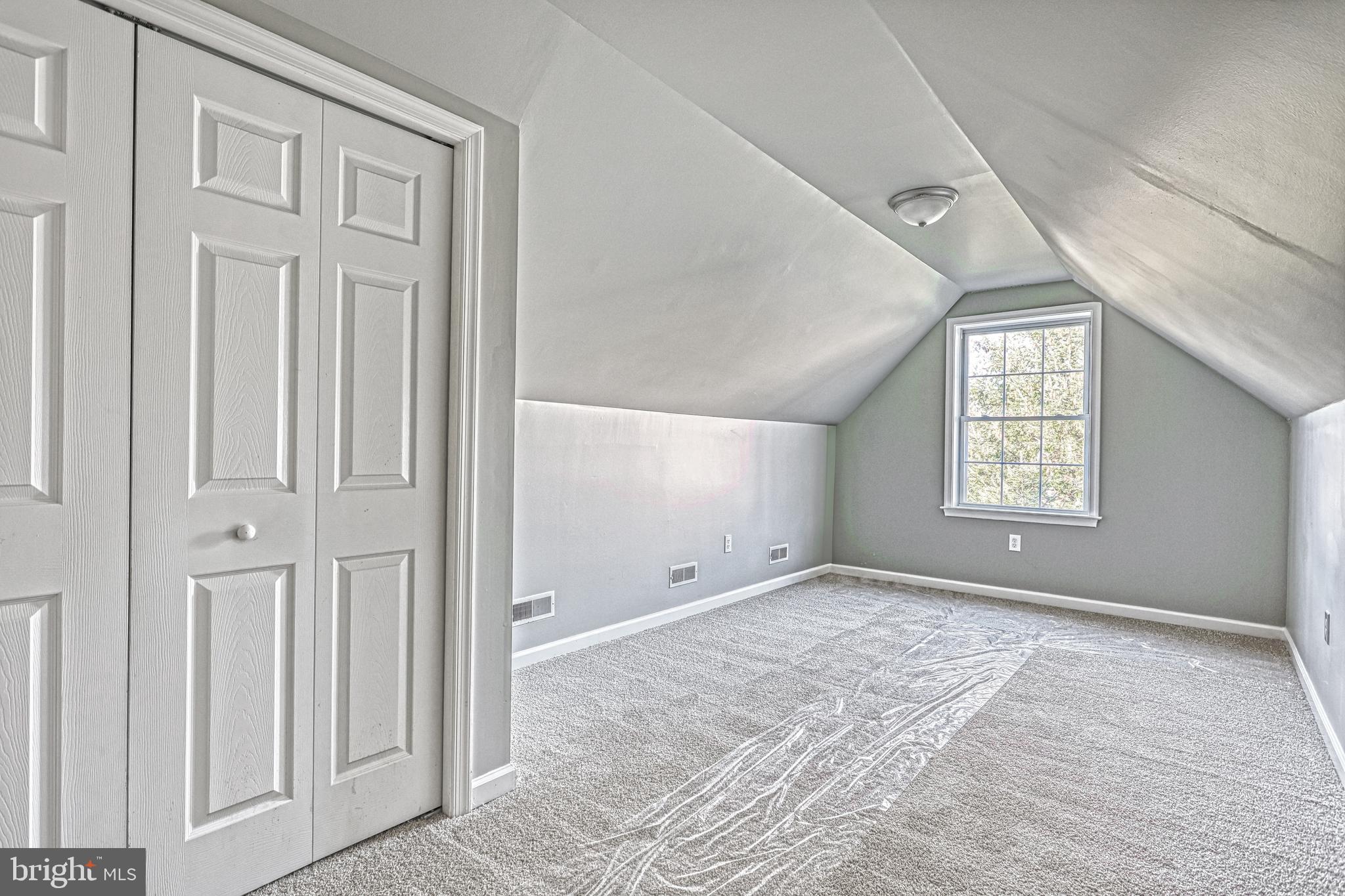 ASBURY POINTE - Residential