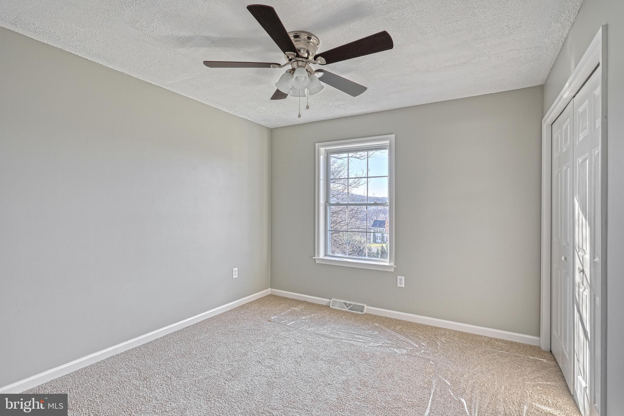 ASBURY POINTE - Residential