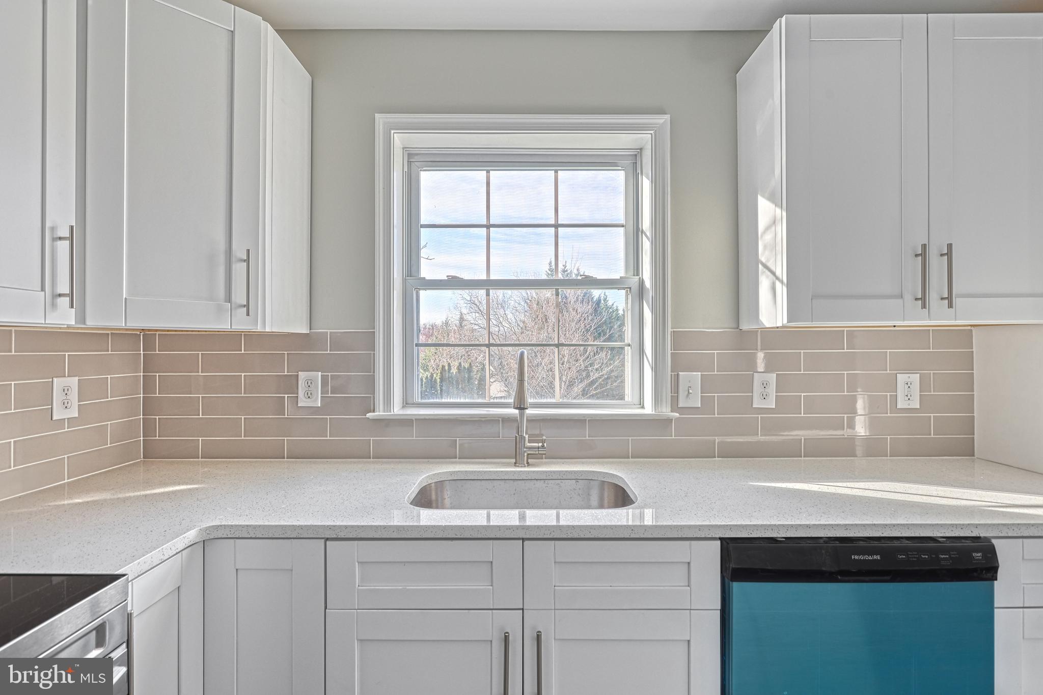 ASBURY POINTE - Residential