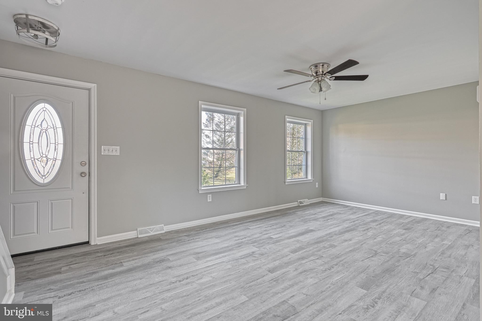 ASBURY POINTE - Residential