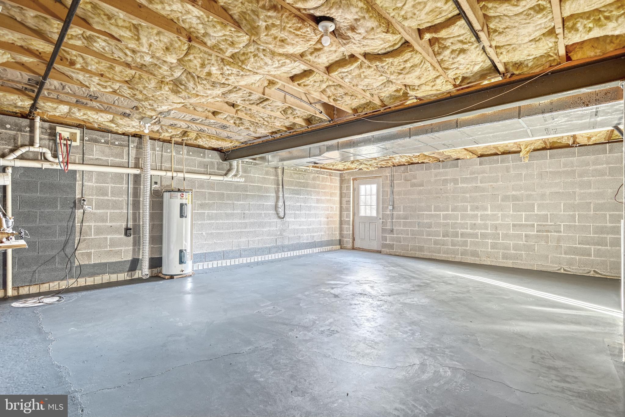 ASBURY POINTE - Residential