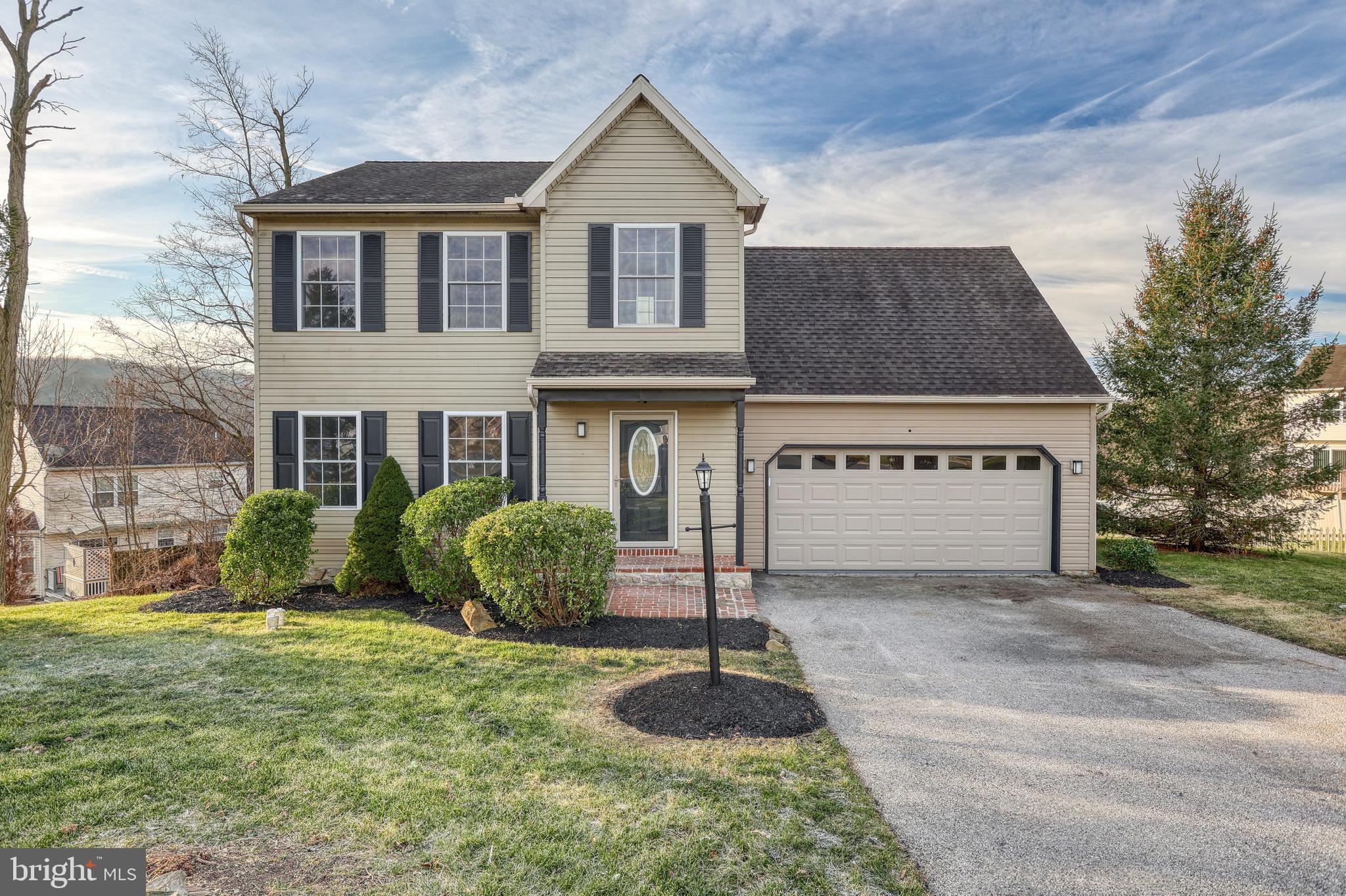 ASBURY POINTE - Residential