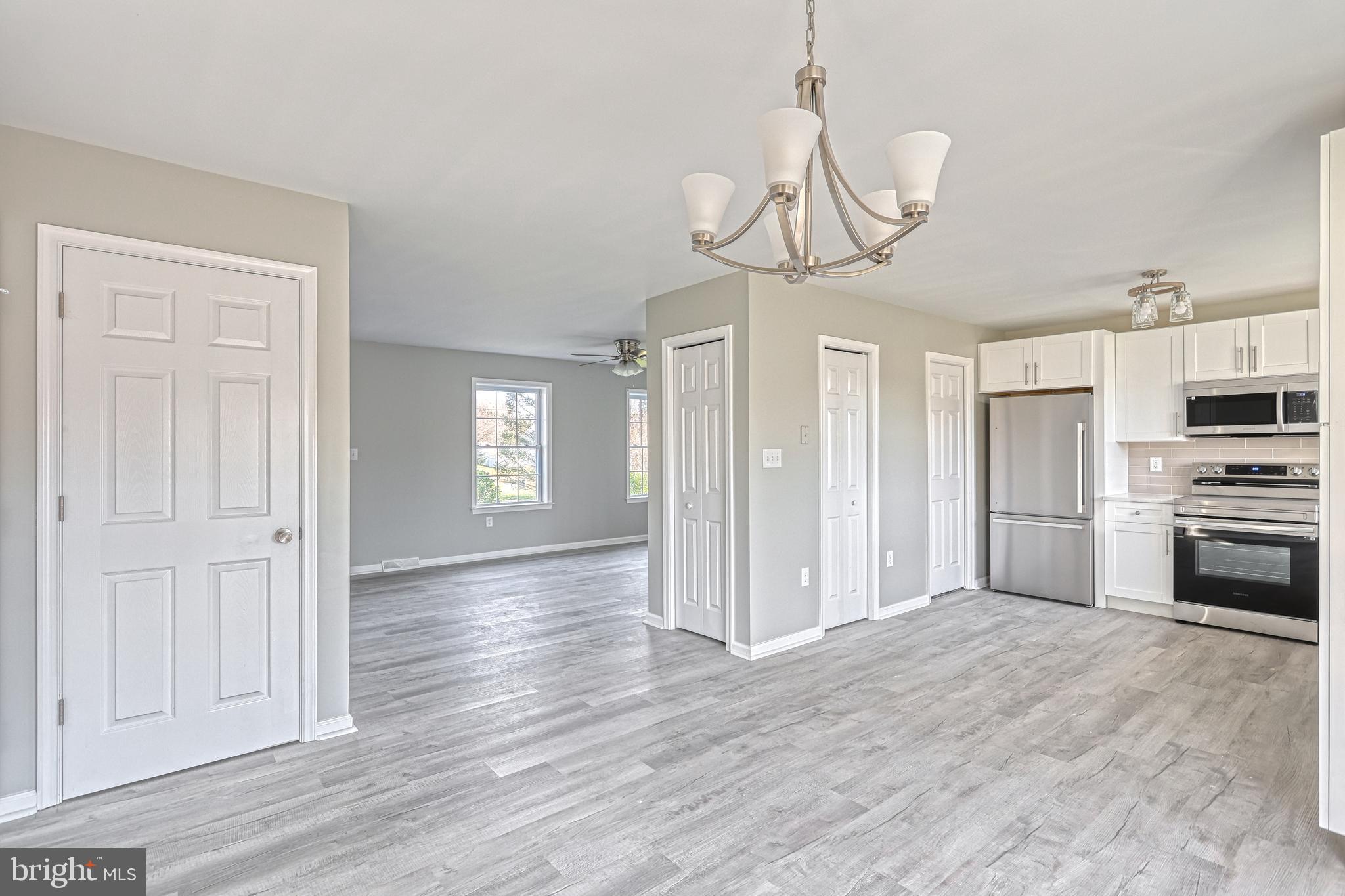 ASBURY POINTE - Residential