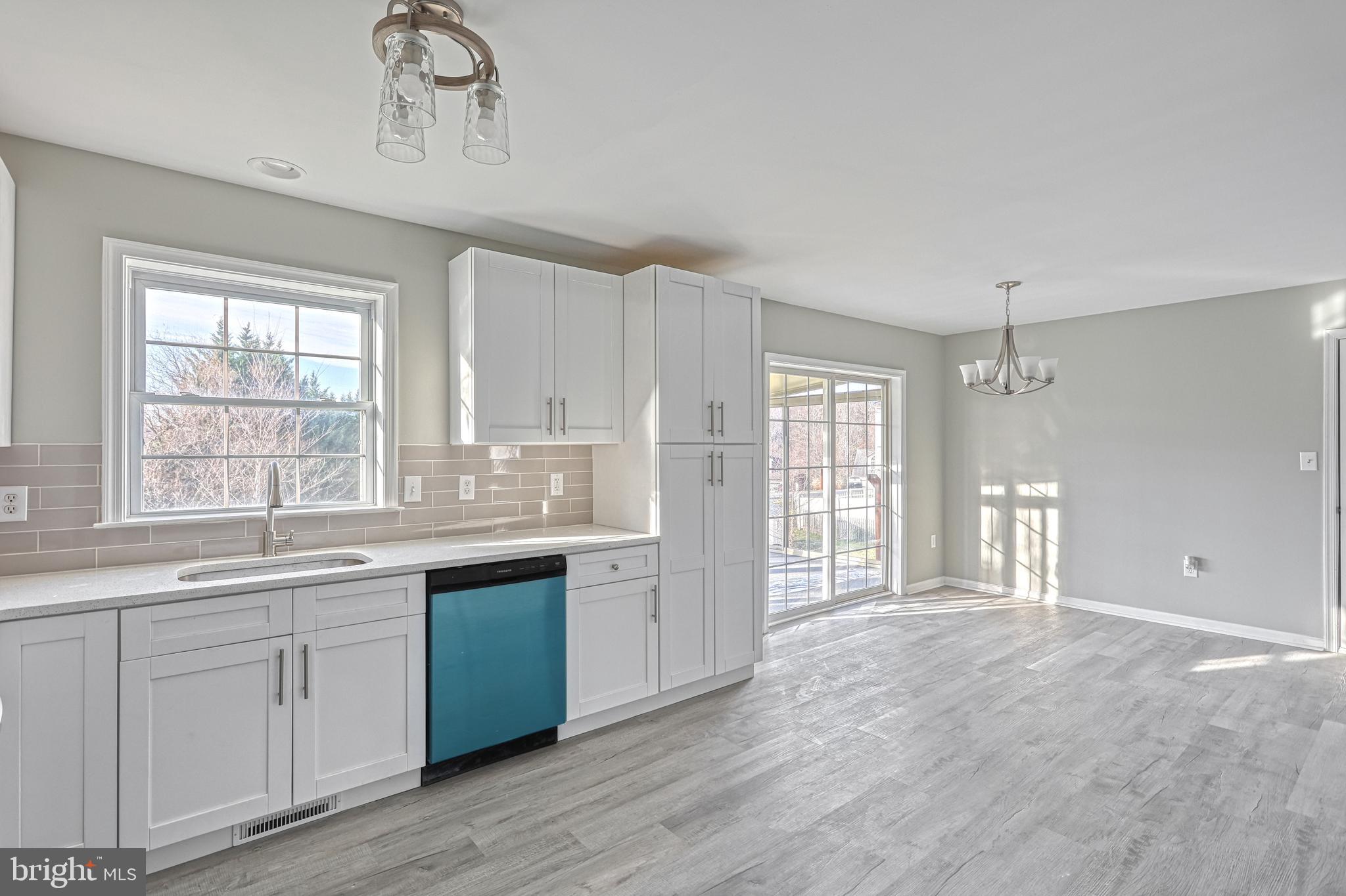ASBURY POINTE - Residential