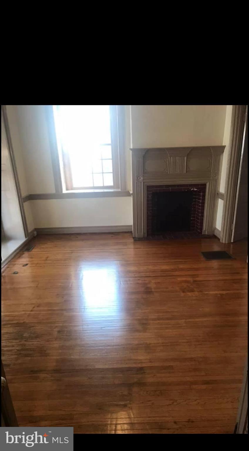 84 W MAIN STREET 86