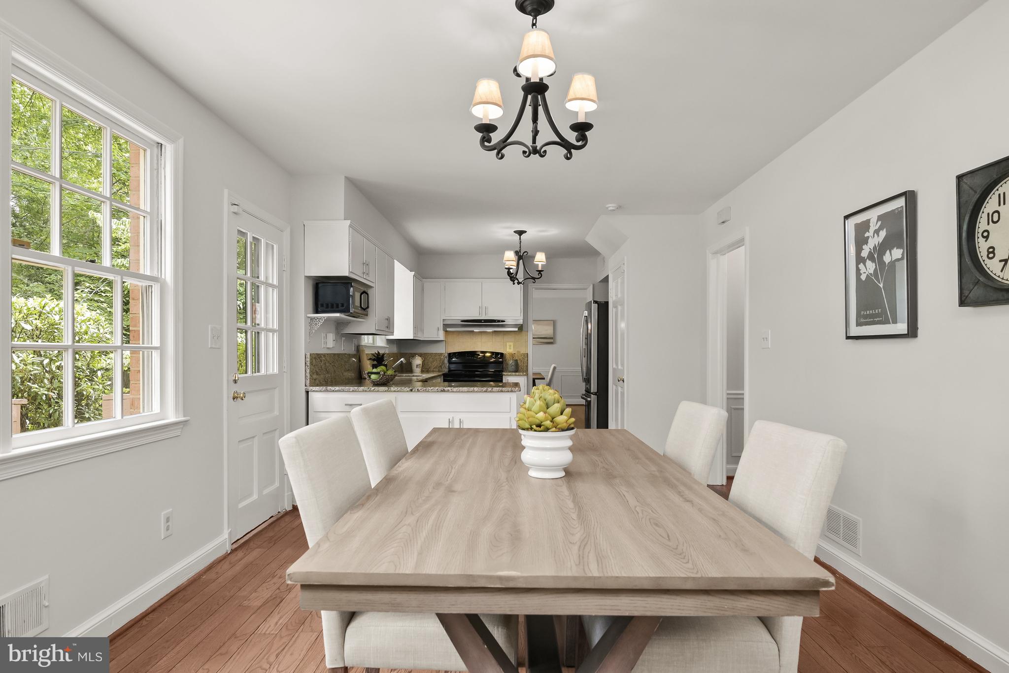 WINDSOR HILLS - Residential