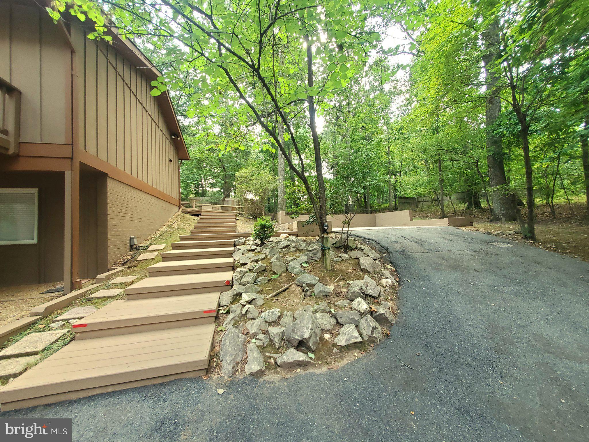 2512 FAUQUIER LANE