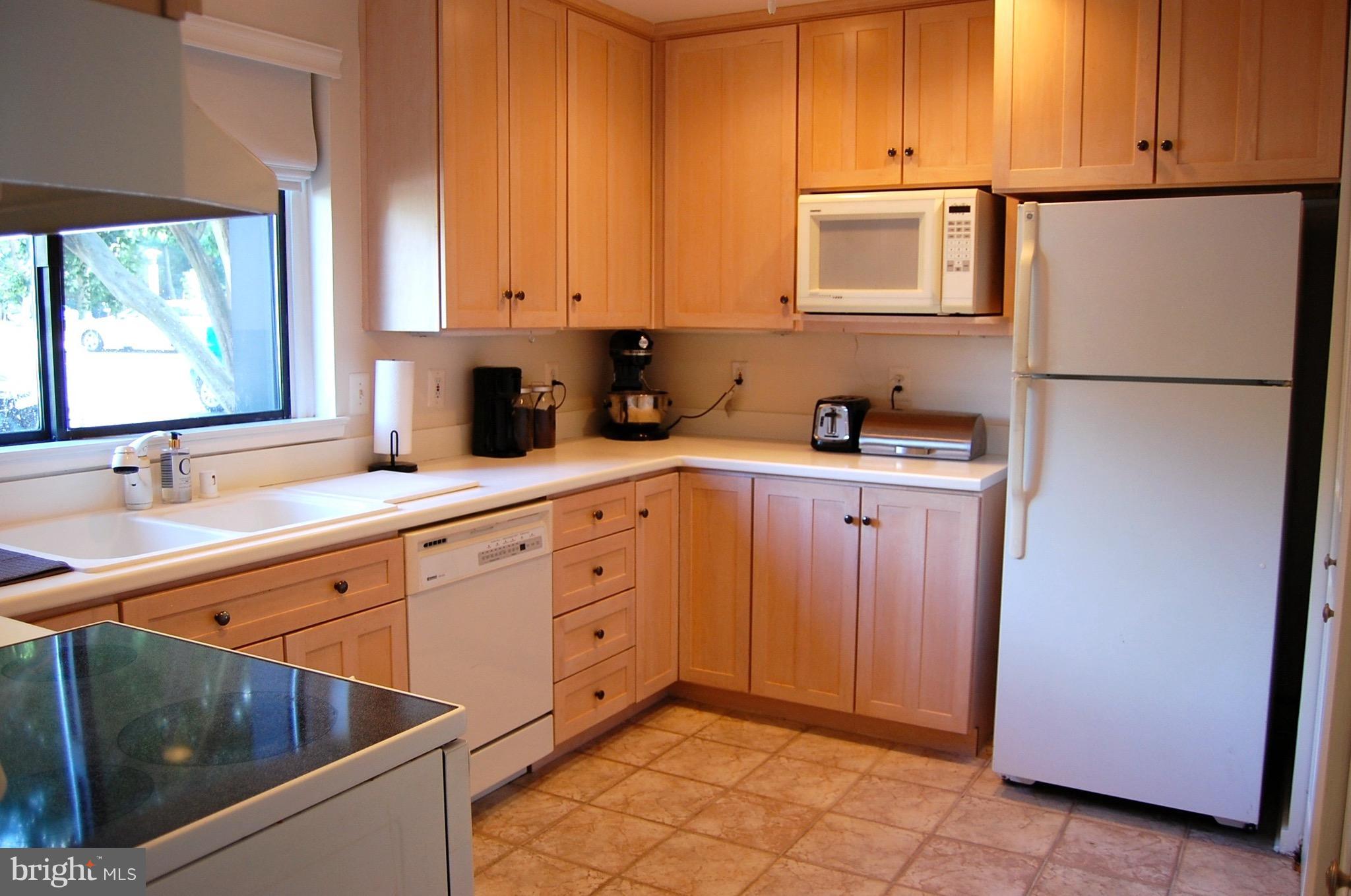 THE POINT CONDO - Residential