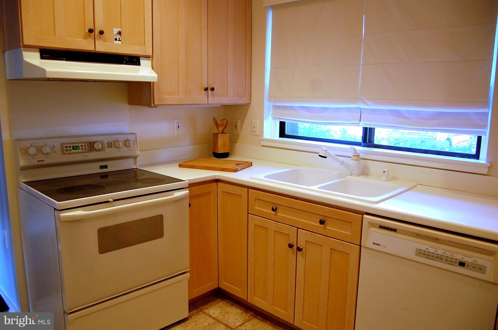 THE POINT CONDO - Residential