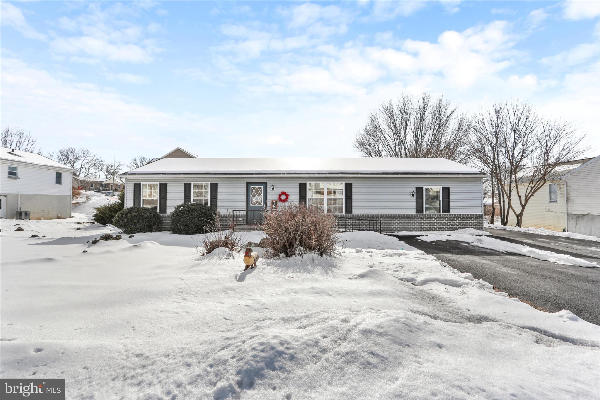 2828 FALLING SPRING ROAD