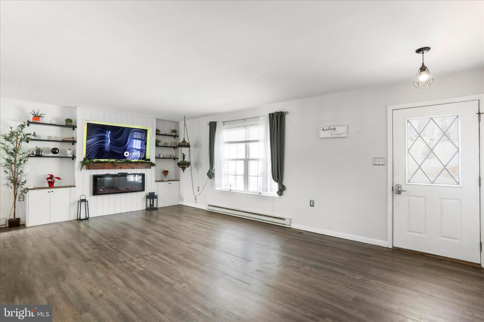 SPRING VALLEY ESTATES - Residential