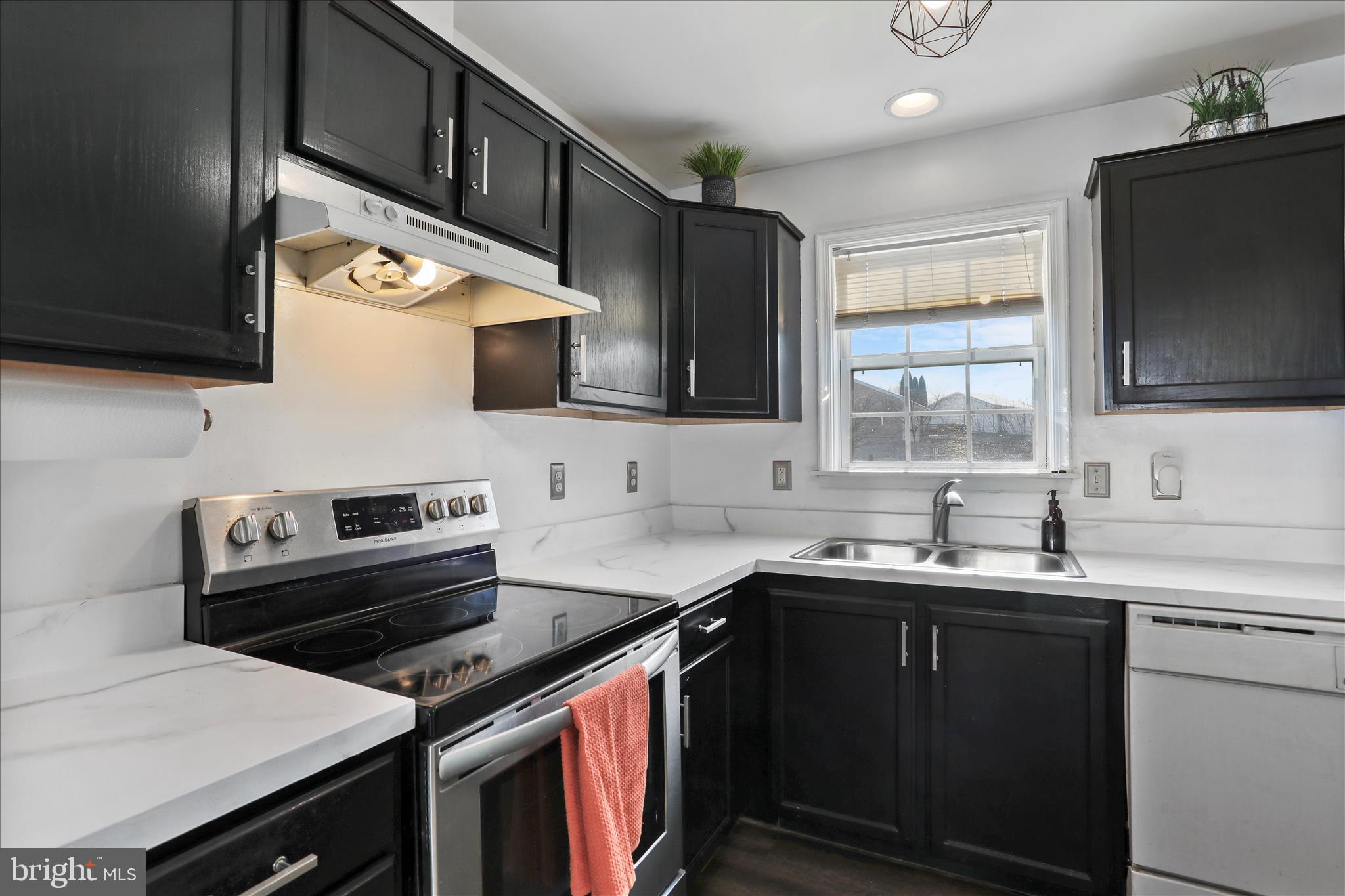 SPRING VALLEY ESTATES - Residential