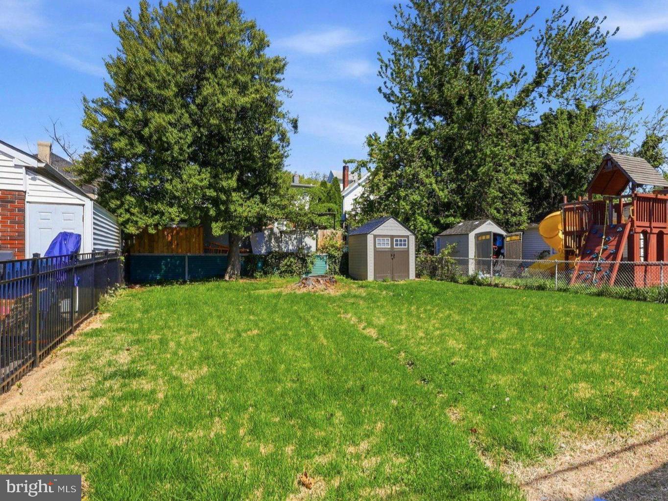 CLIFTON HEIGHTS - Residential