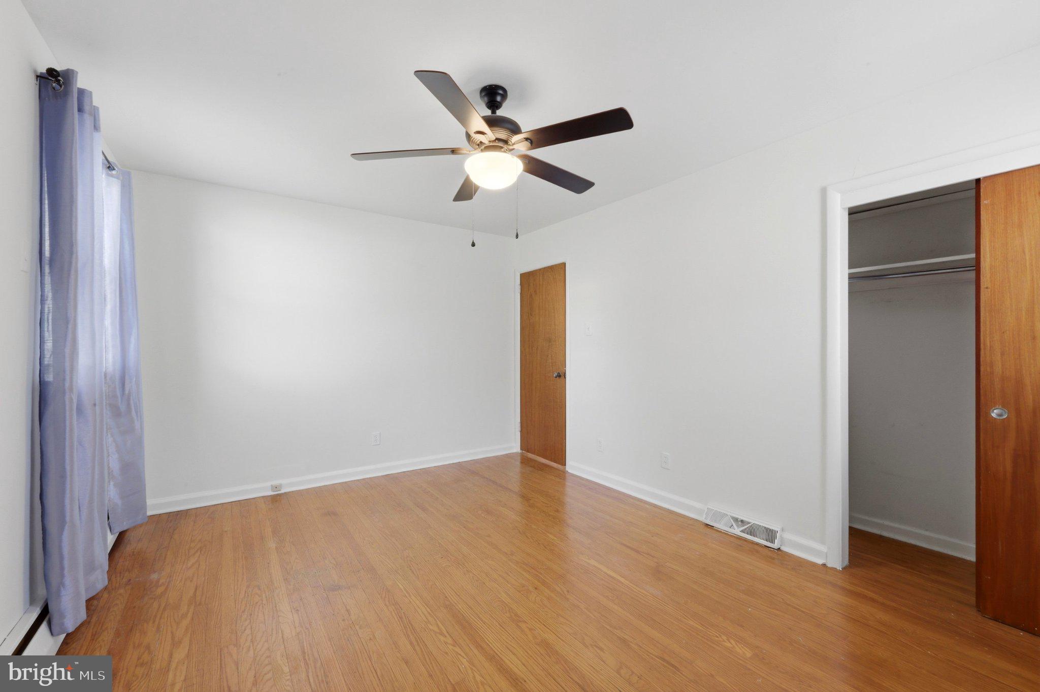 CLIFTON HEIGHTS - Residential