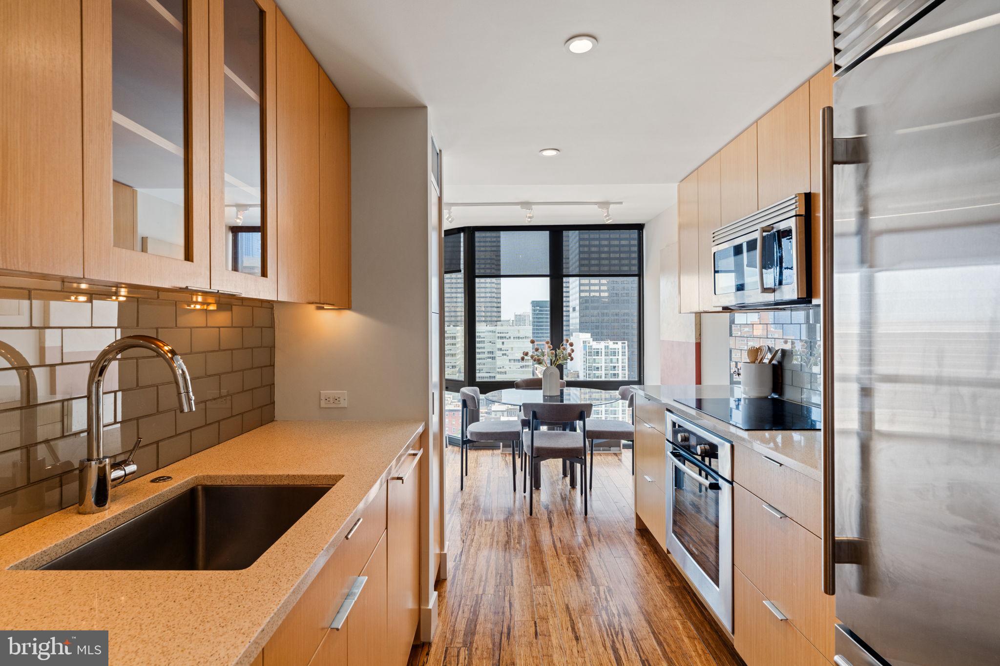 RITTENHOUSE SQUARE - Residential