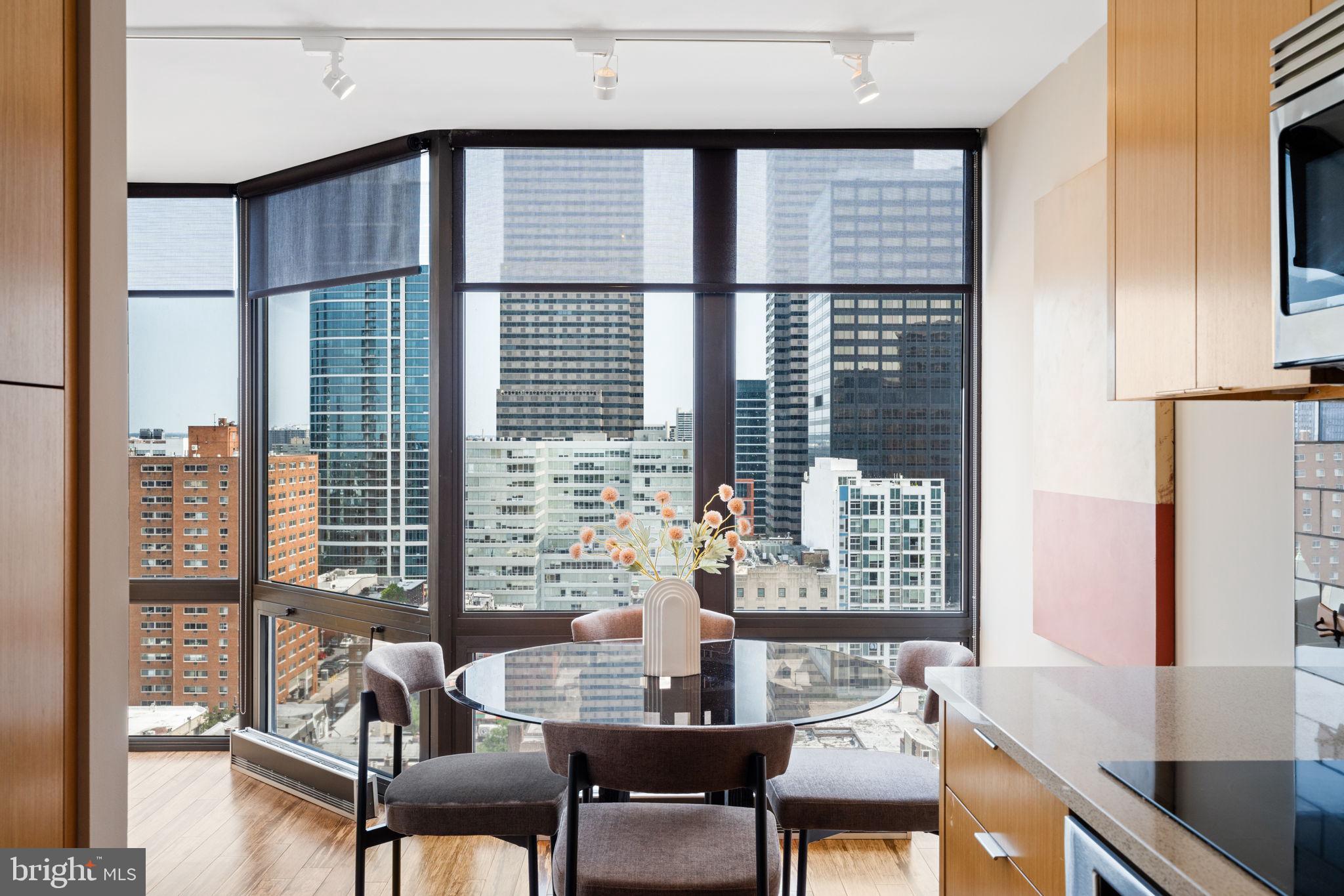 RITTENHOUSE SQUARE - Residential