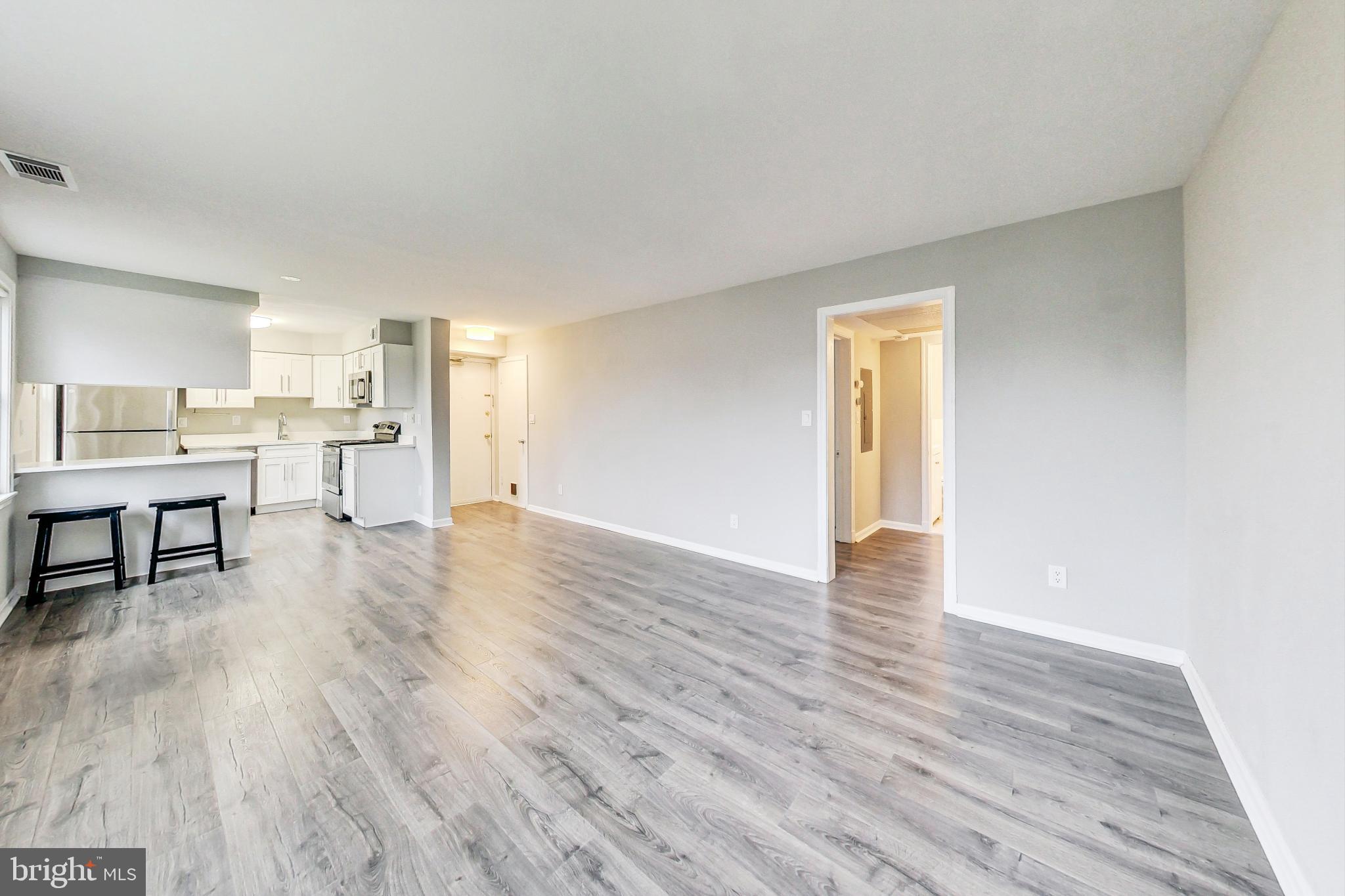 2012 FORT DAVIS STREET SE 201