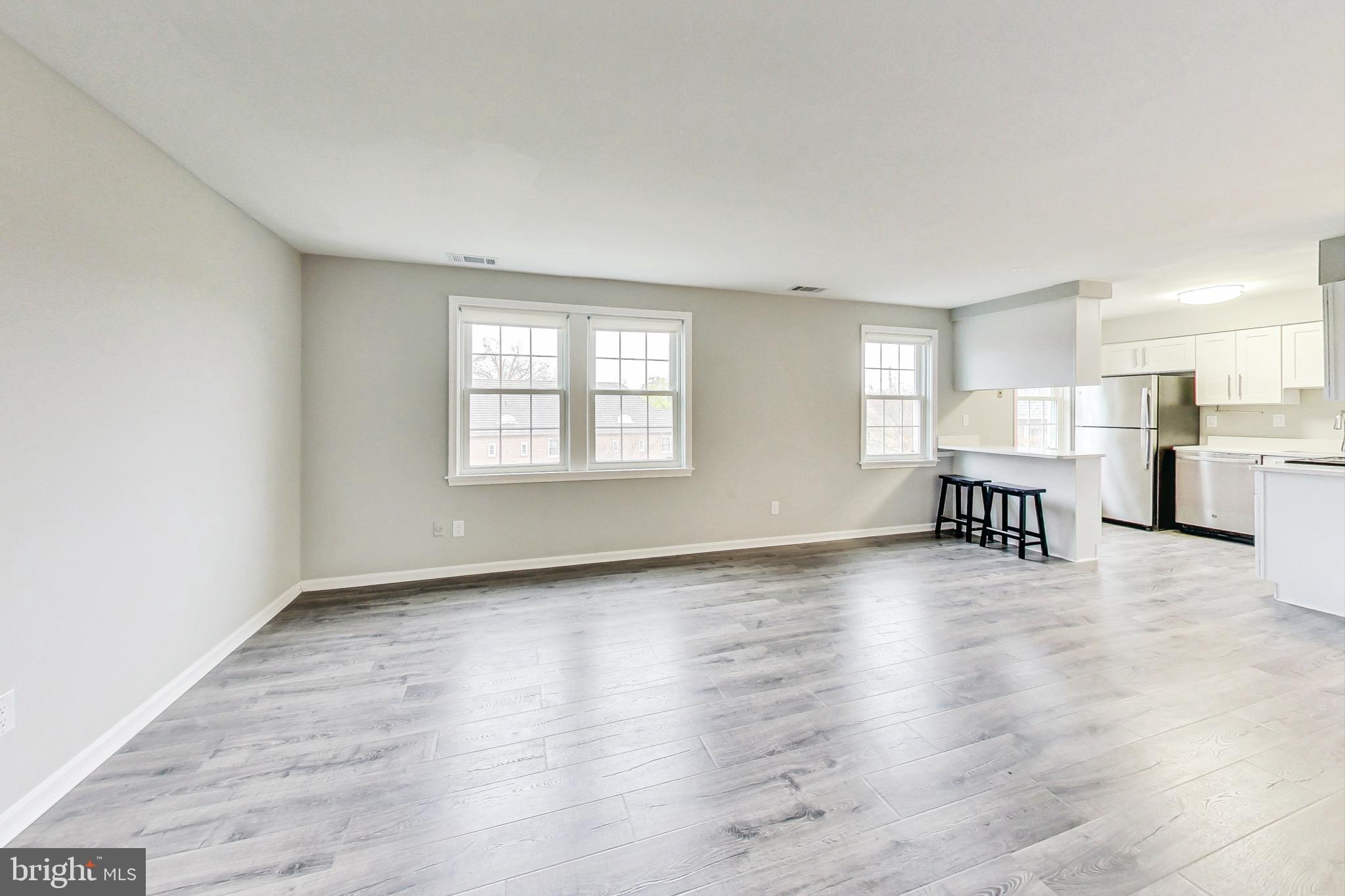 2012 FORT DAVIS STREET SE 201