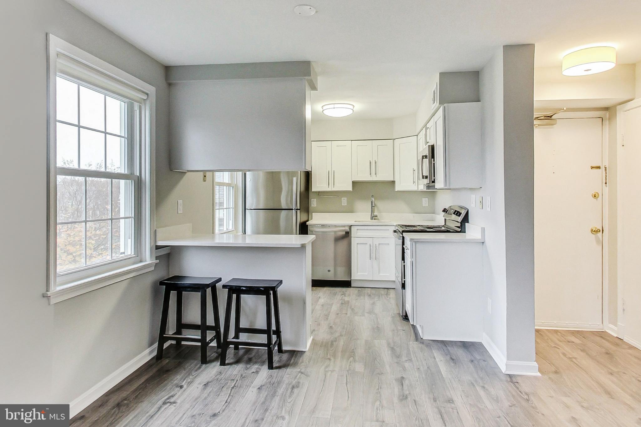 2012 FORT DAVIS STREET SE 201