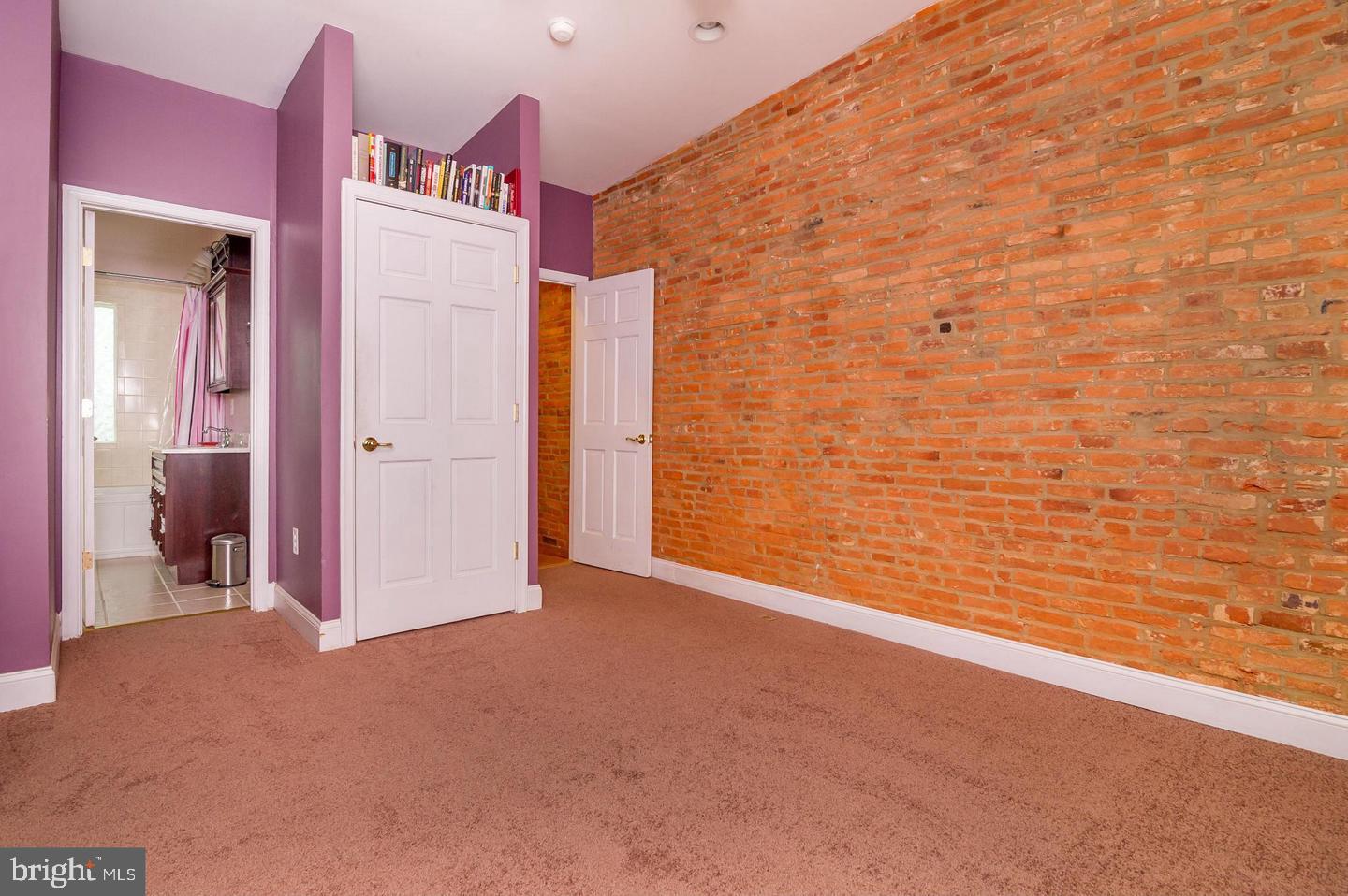 FEDERAL HILL HISTORIC DISTRICT - Residential Lease