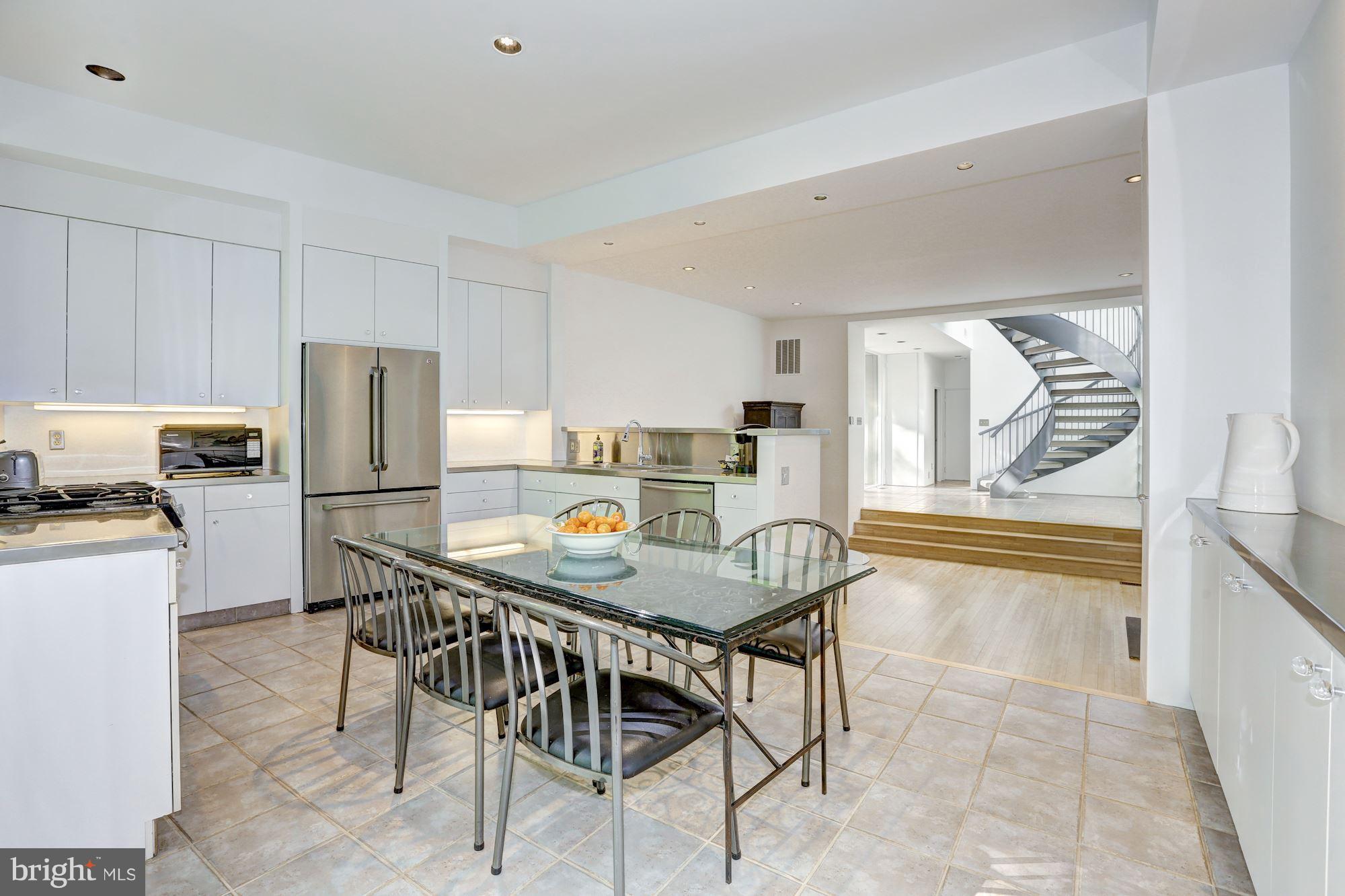 CABIN JOHN PARK - Residential