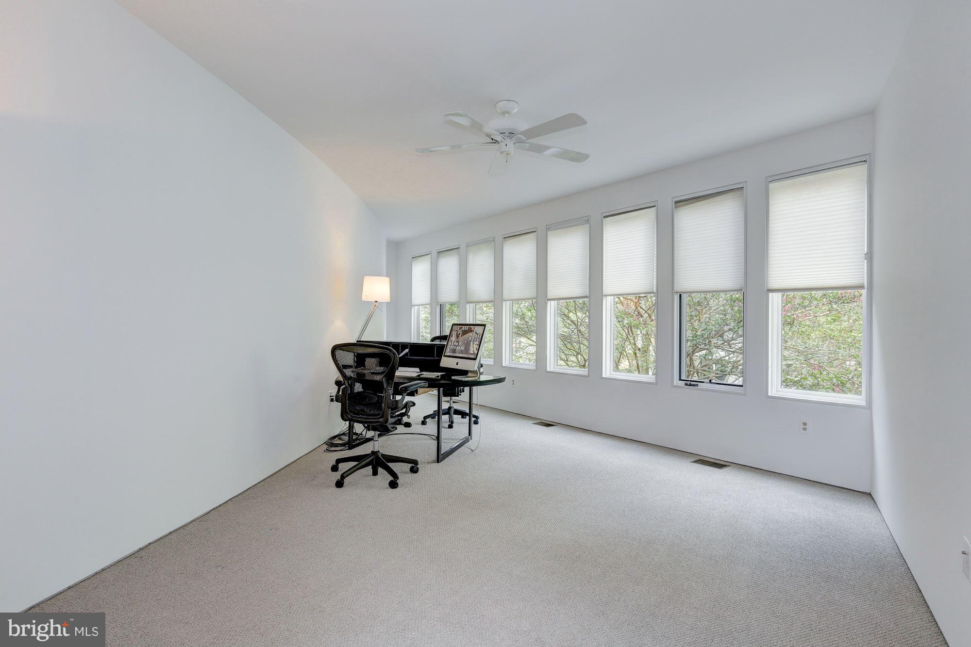 CABIN JOHN PARK - Residential