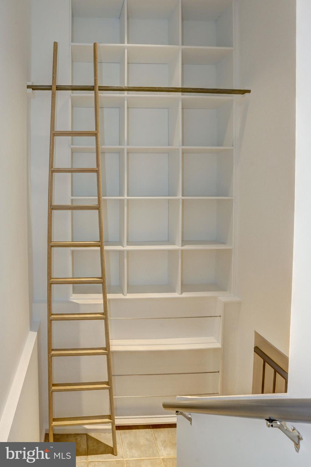 CABIN JOHN PARK - Residential