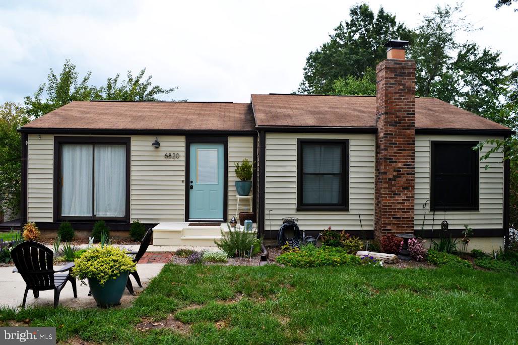 AVAILABLE 10/1/19. Private lot, hardwood floors, wall to wall carpet,finished walkout basement. 3 bedrooms, 2 baths. No smoking. Will consider your pet cat.